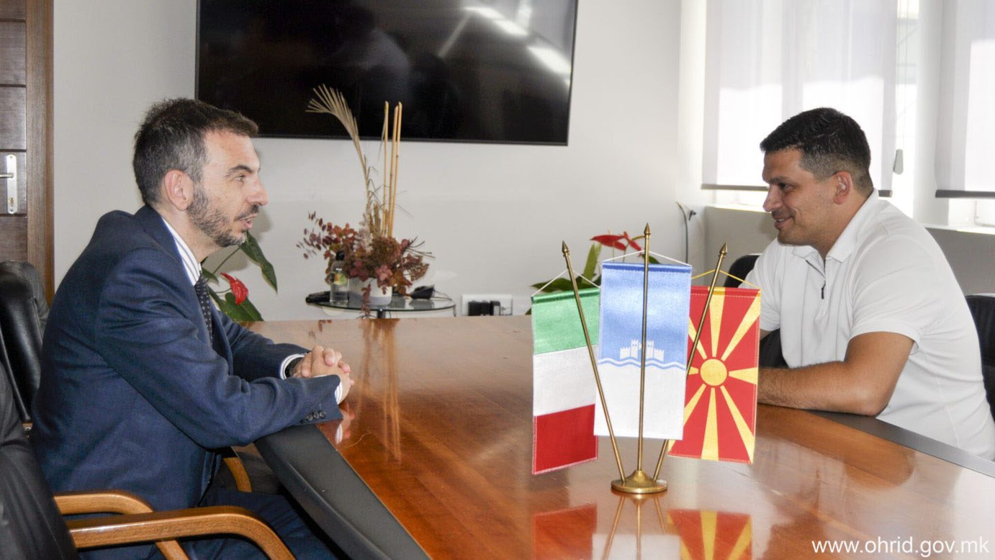 Italianski-ambasador07252015003