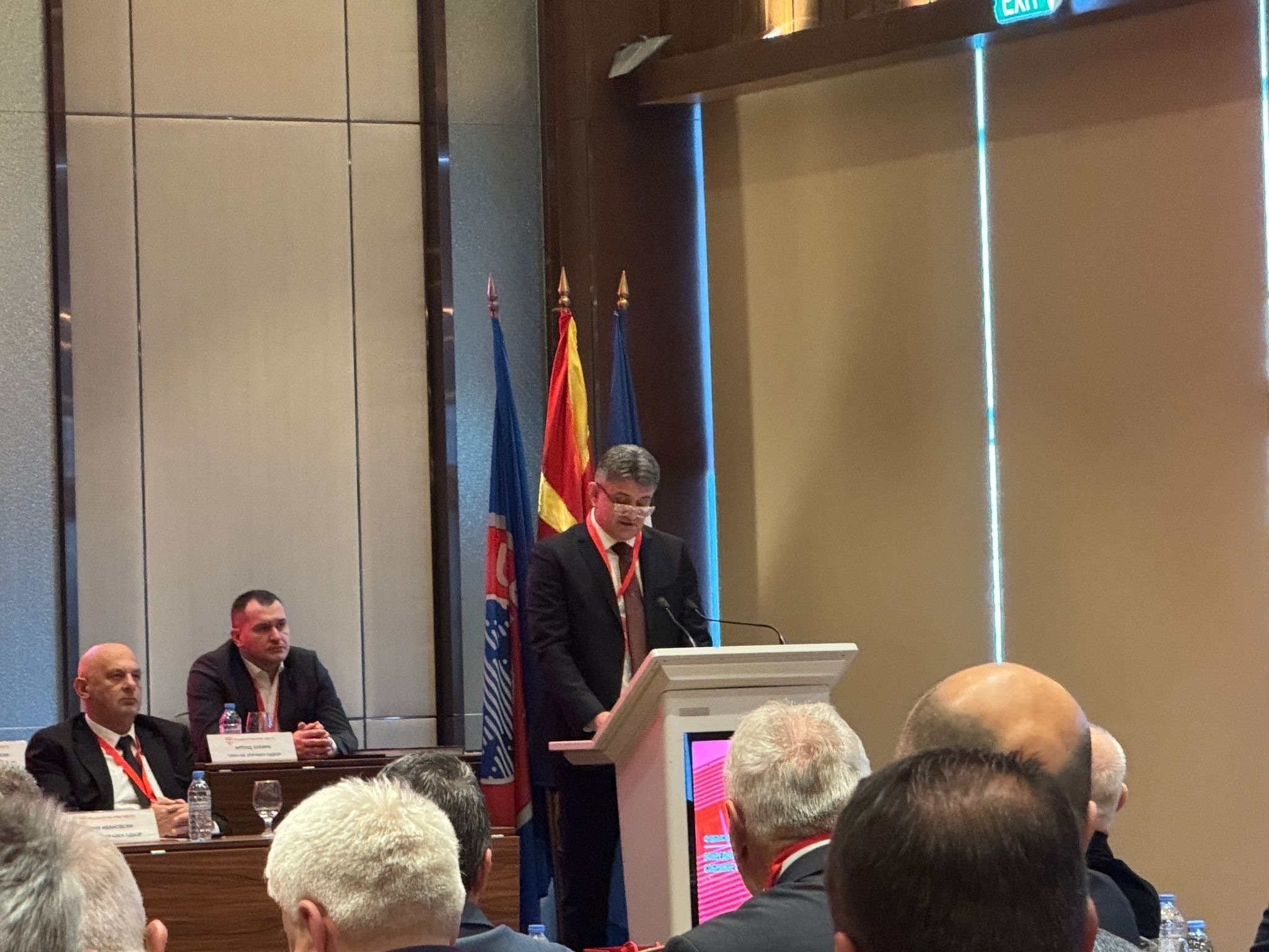 47d5c932-7279-45c3-aef4-8a9fdd962a25