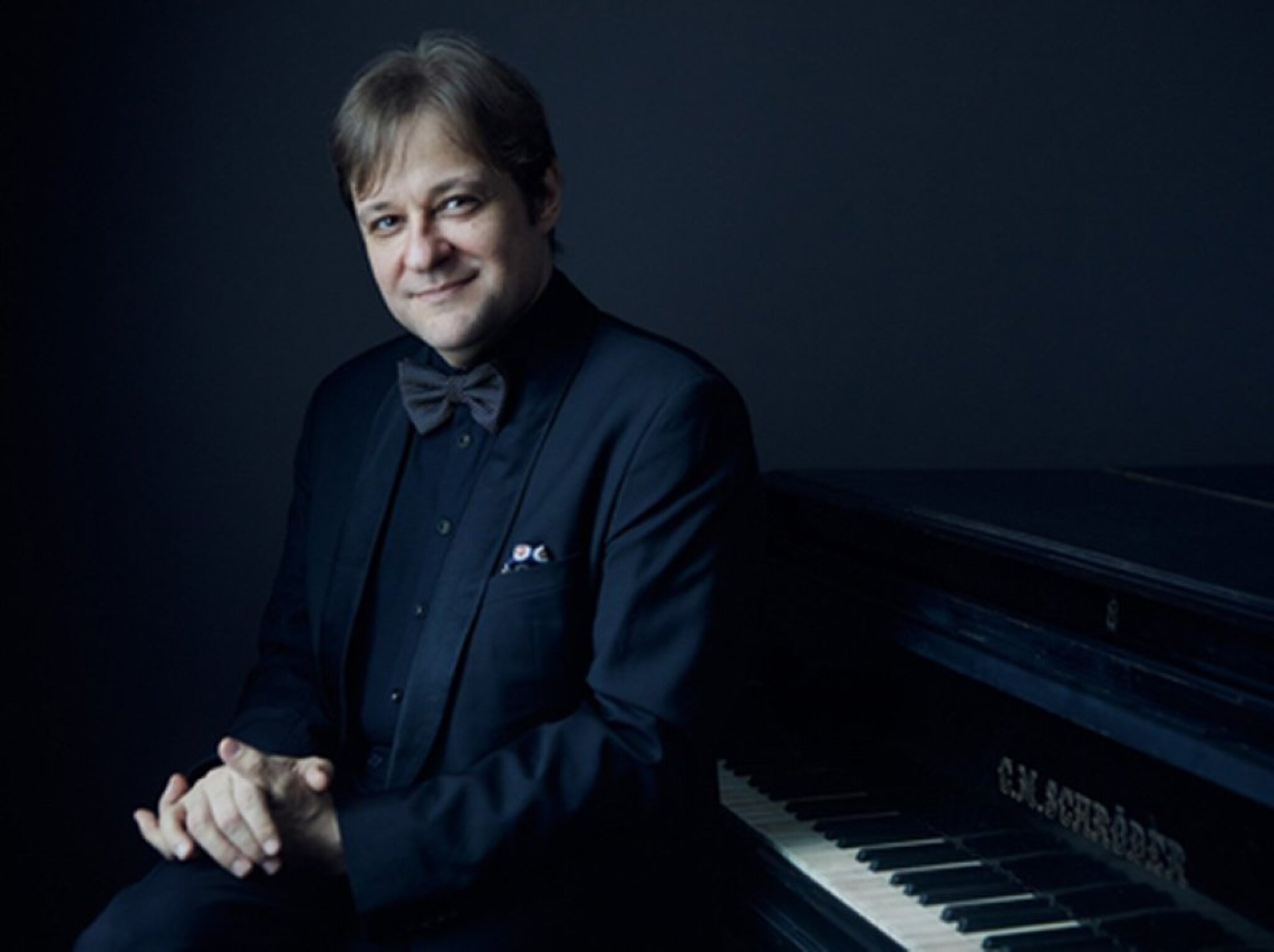 Peter-Laul-Portrait-02forwebsite-email