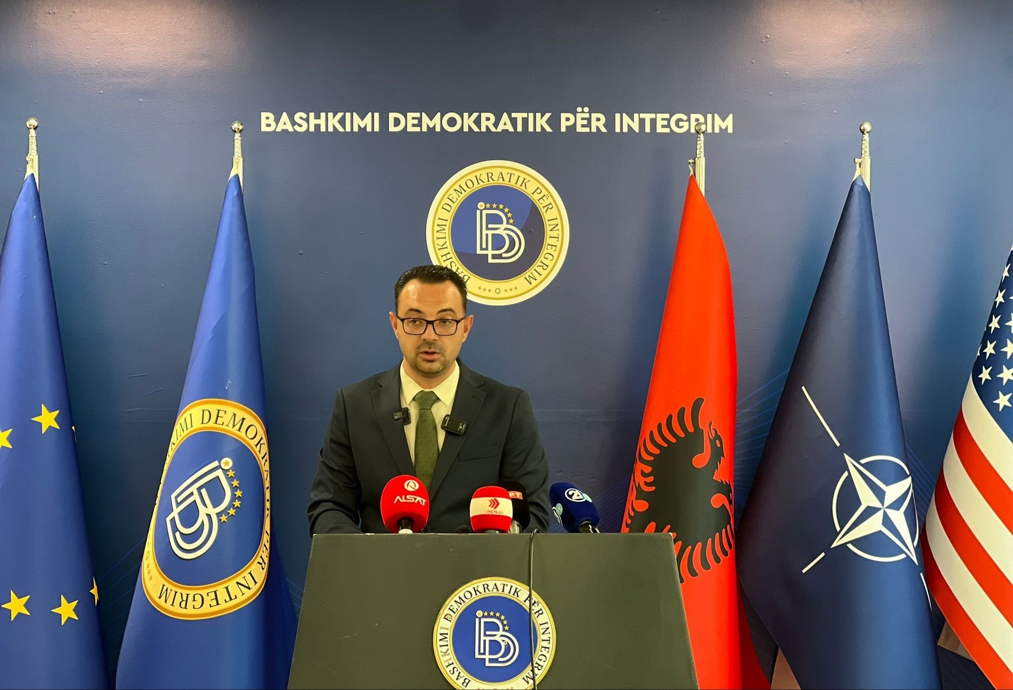 80bbe688-ab7f-4541-8917-3da47db3659f