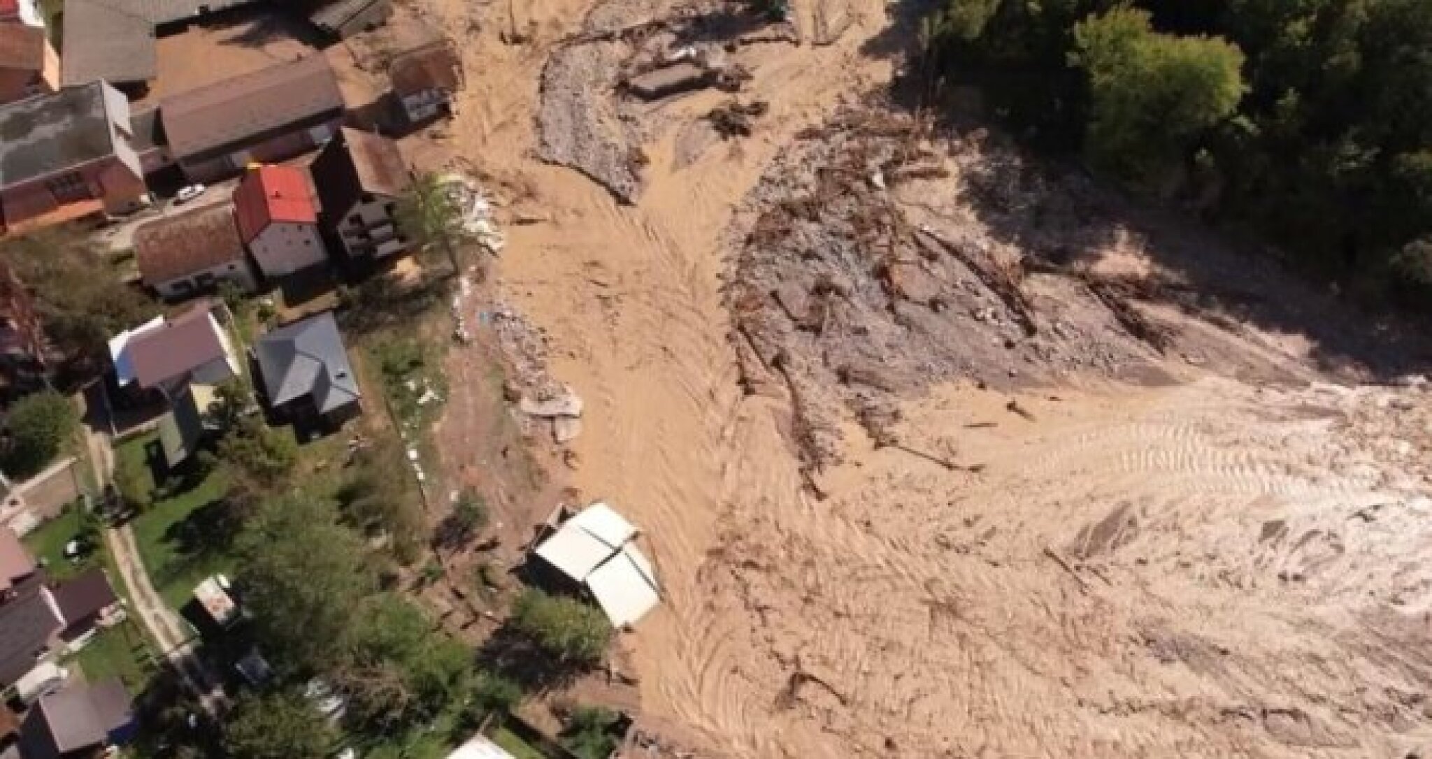 6701128e-1ea0-45eb-ad87-47b858c67f20-buturovic-polje-poplave-preview