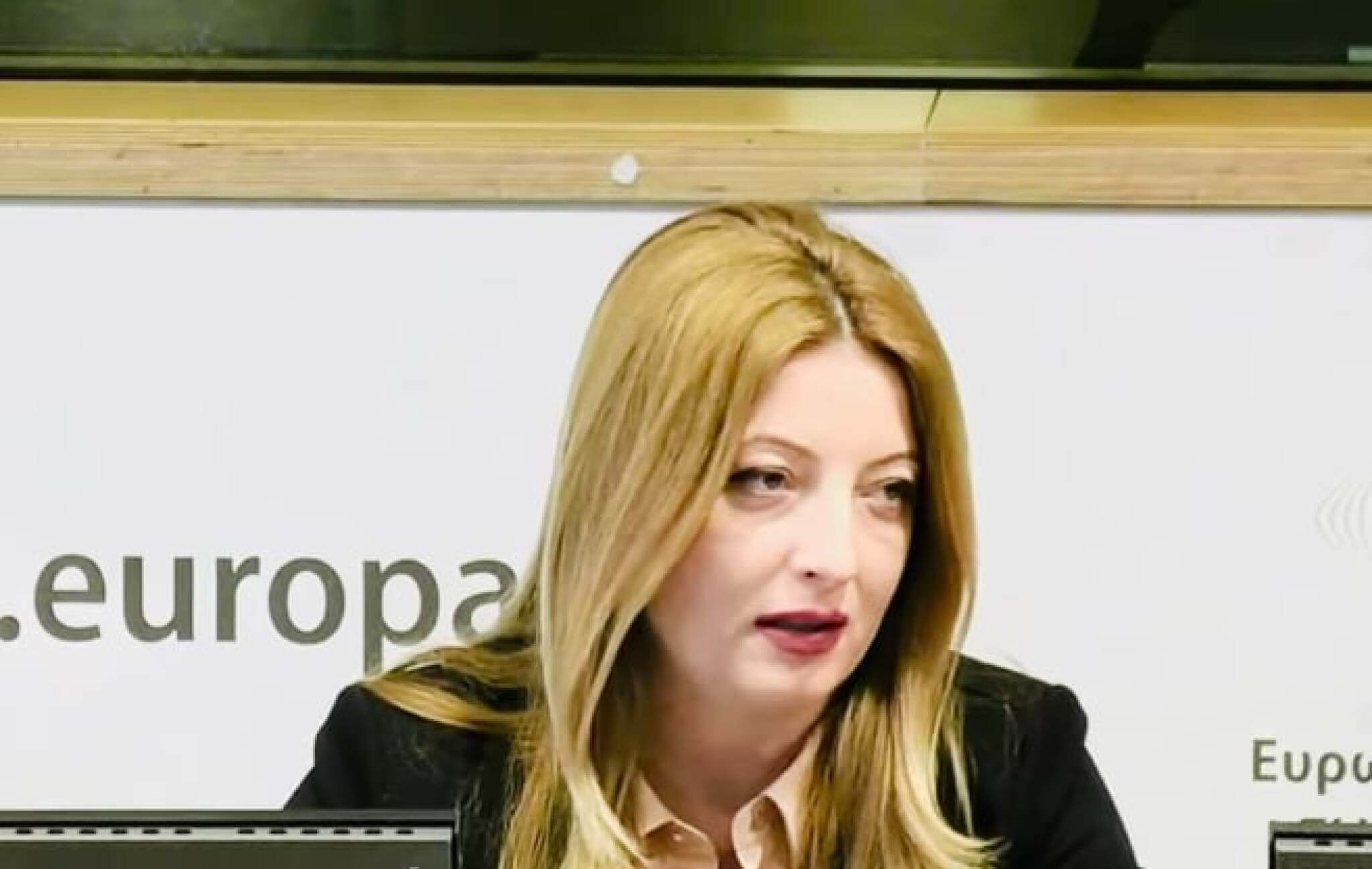 c37b07c0-f540-4074-b8dc-97e013c28f16