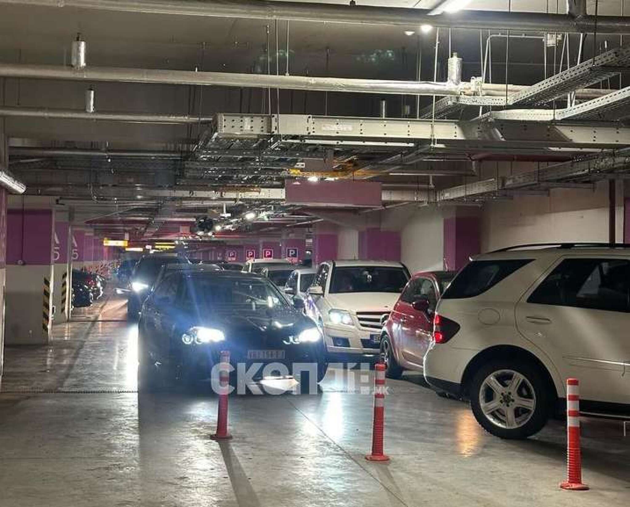 FFFBCD09-2C51-410E-A236-707B58C8887B