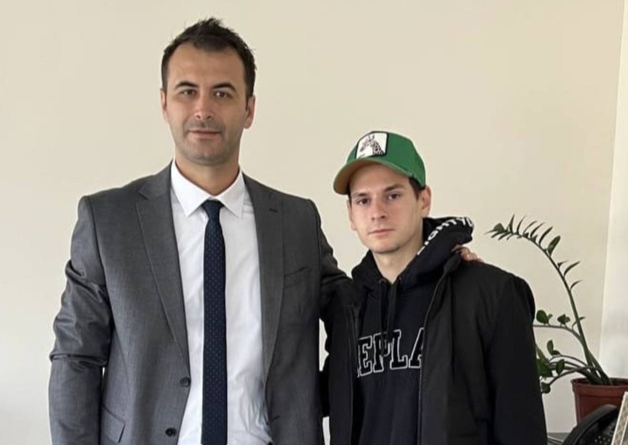 Screenshot-2023-11-14-at-19.43.35