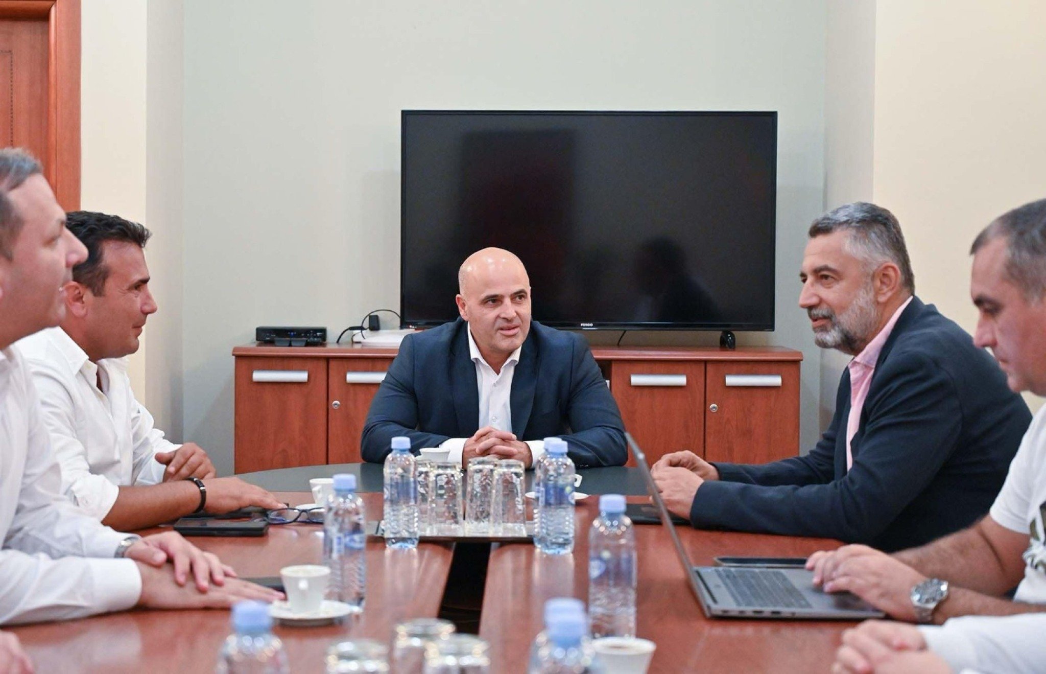 384754807_871472554341482_2138893706618634071_n