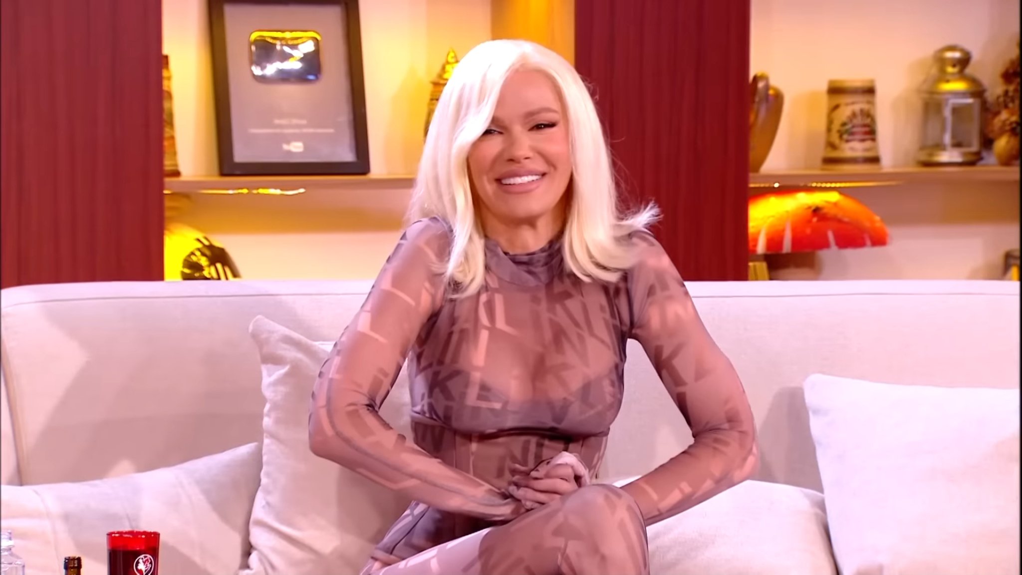 3-Mama-Natase-Bekvalac-o-njoj_-_Ona-nije-zena-za-brak._-Ami-G-Show-S15