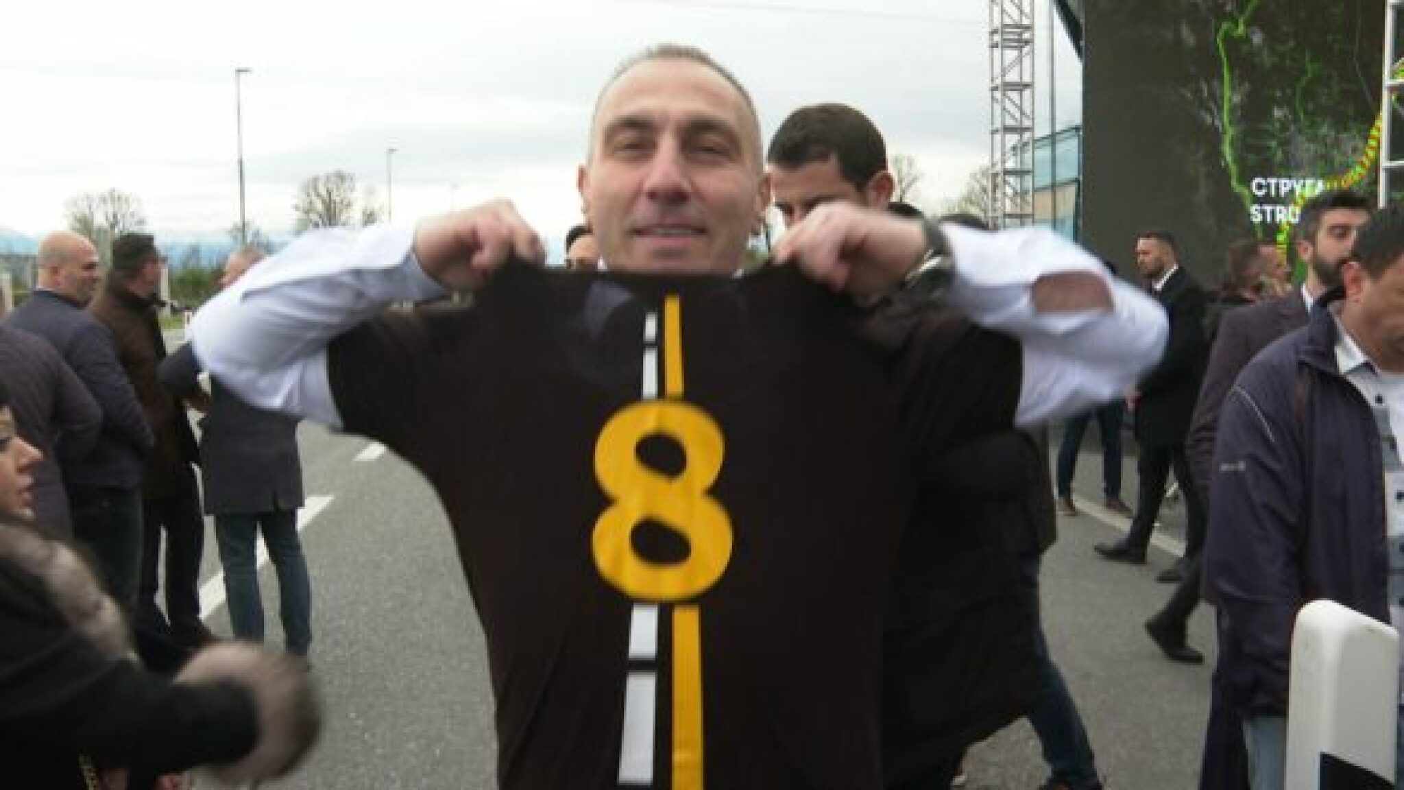 Grubi-1-1536x864-1-585x329-1