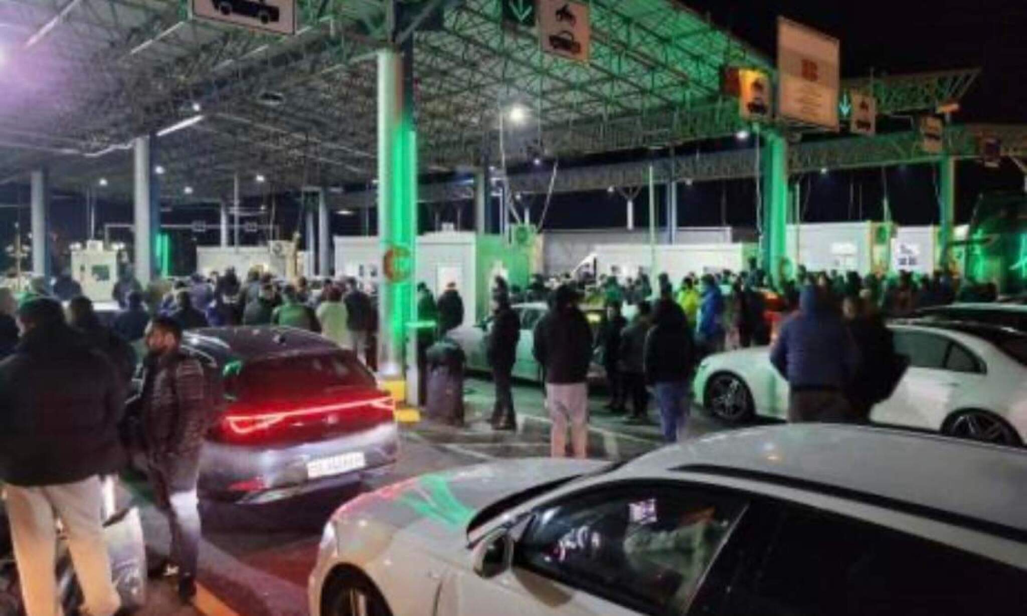 received_1204174913513352