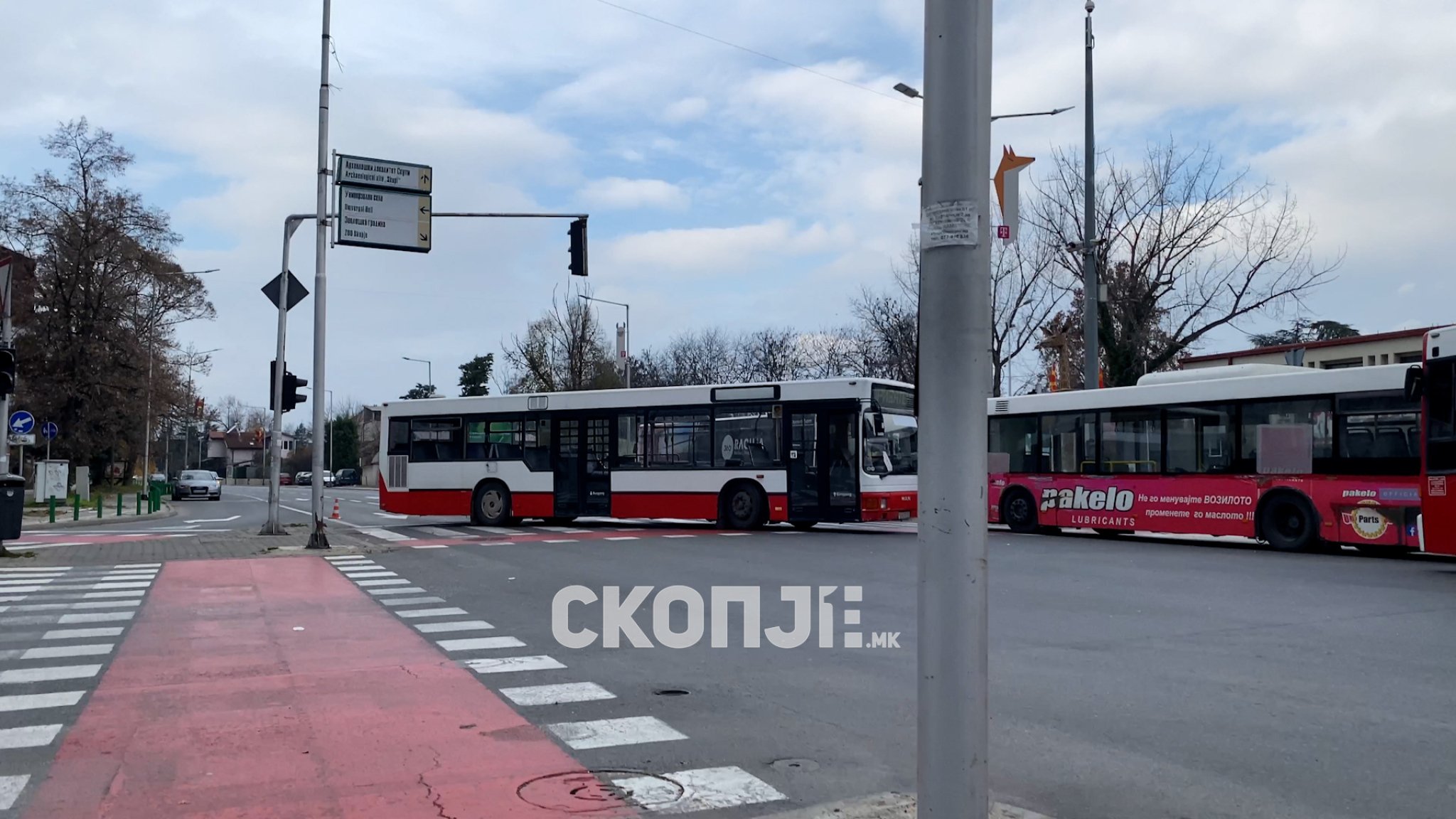 1.00_02_00_12.Still006