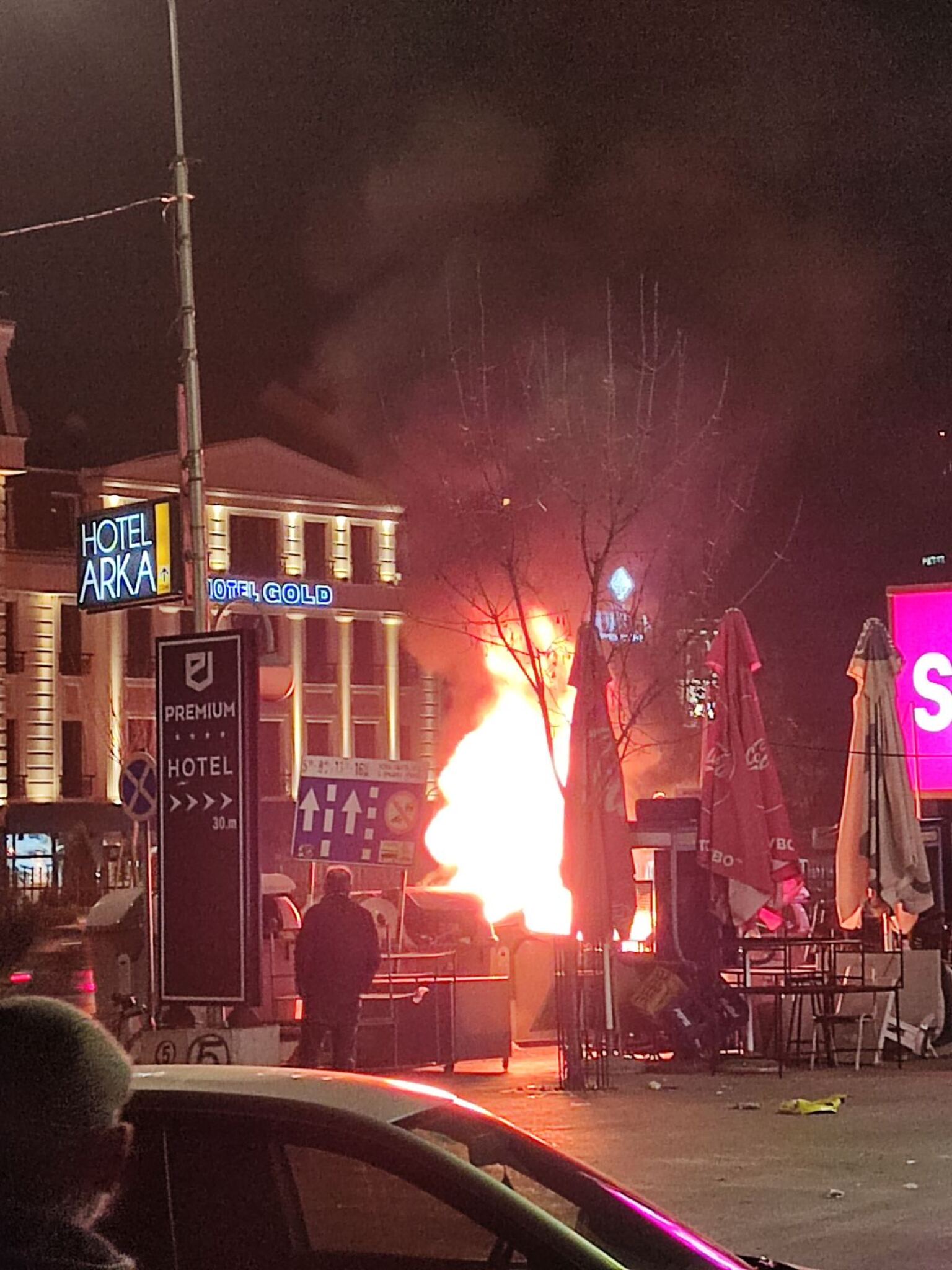 IMG-1aa83a5f90208d824d05b93e262f04f7-V