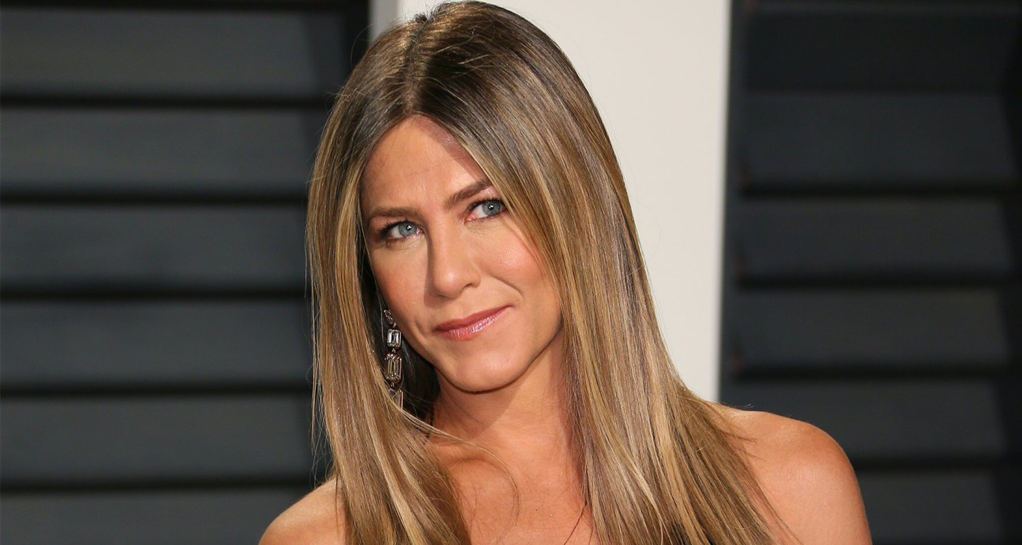 jennifer-aniston-post-split-main