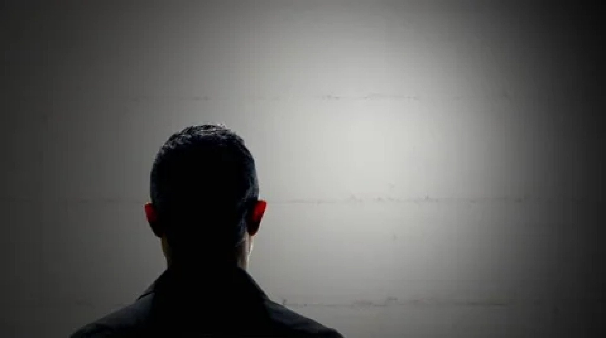 anonymous-man-interview-silhouette-4k-footage-047126204_iconl