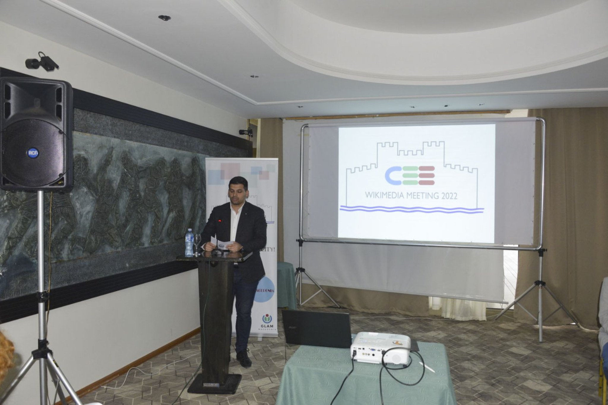 Wikipedia_14102022001