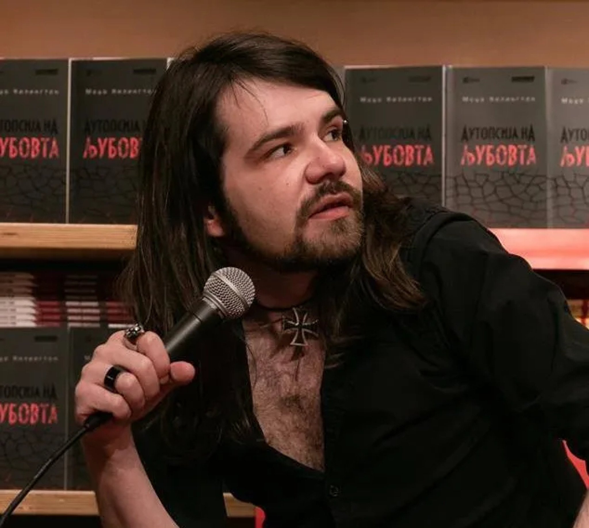 odblizu-so-modzho-kilington-eden-od-najiskrenite-aktivisti-pisateli-i-scenaristi.6jpg