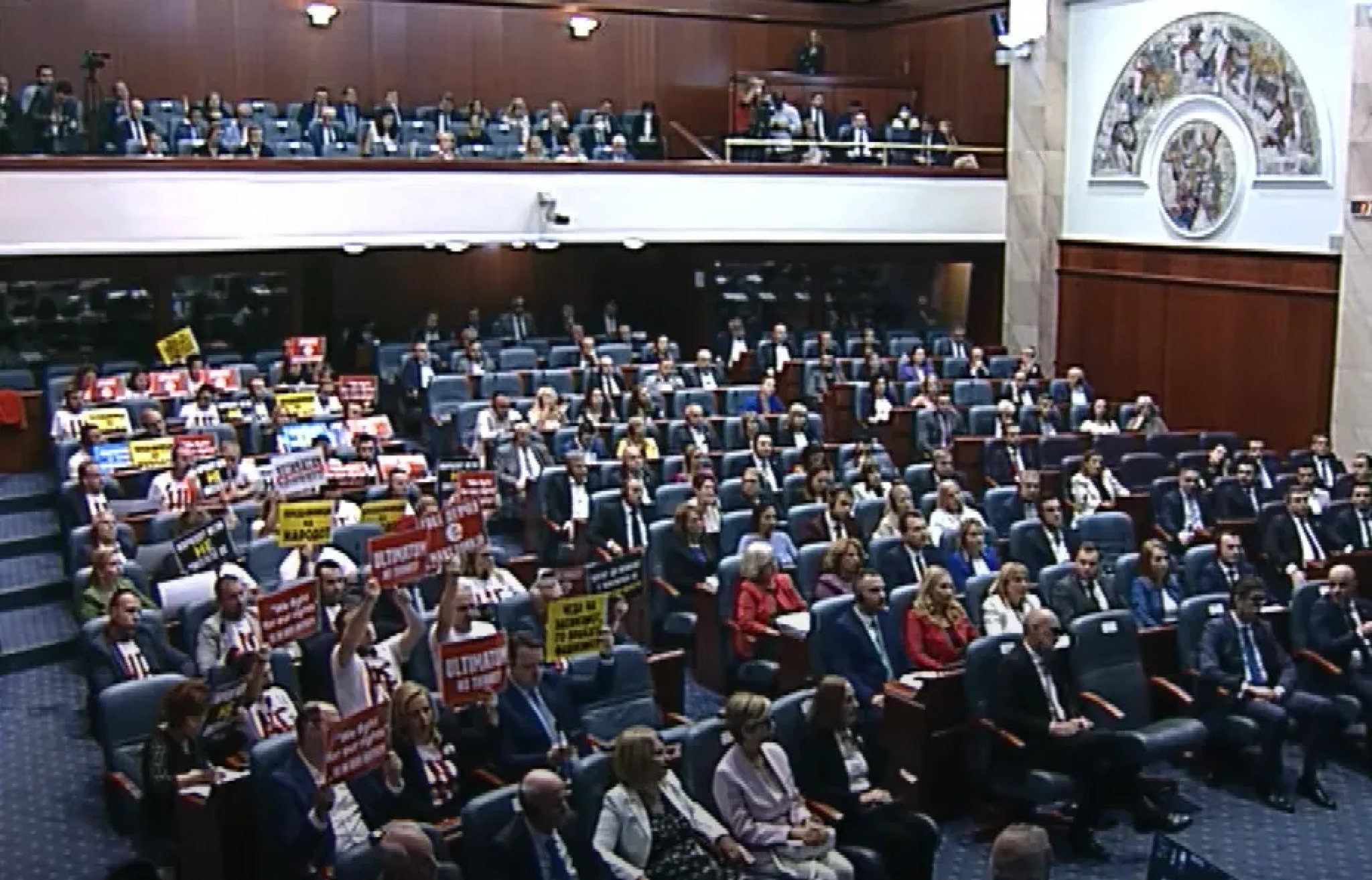 received_587942509607818