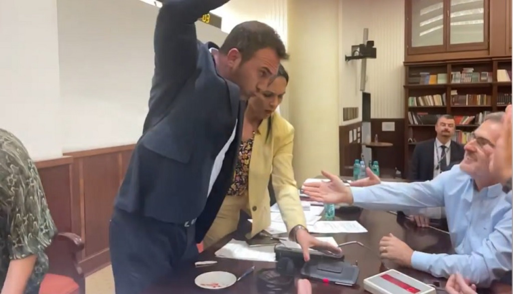 arber-ademi-sobranie