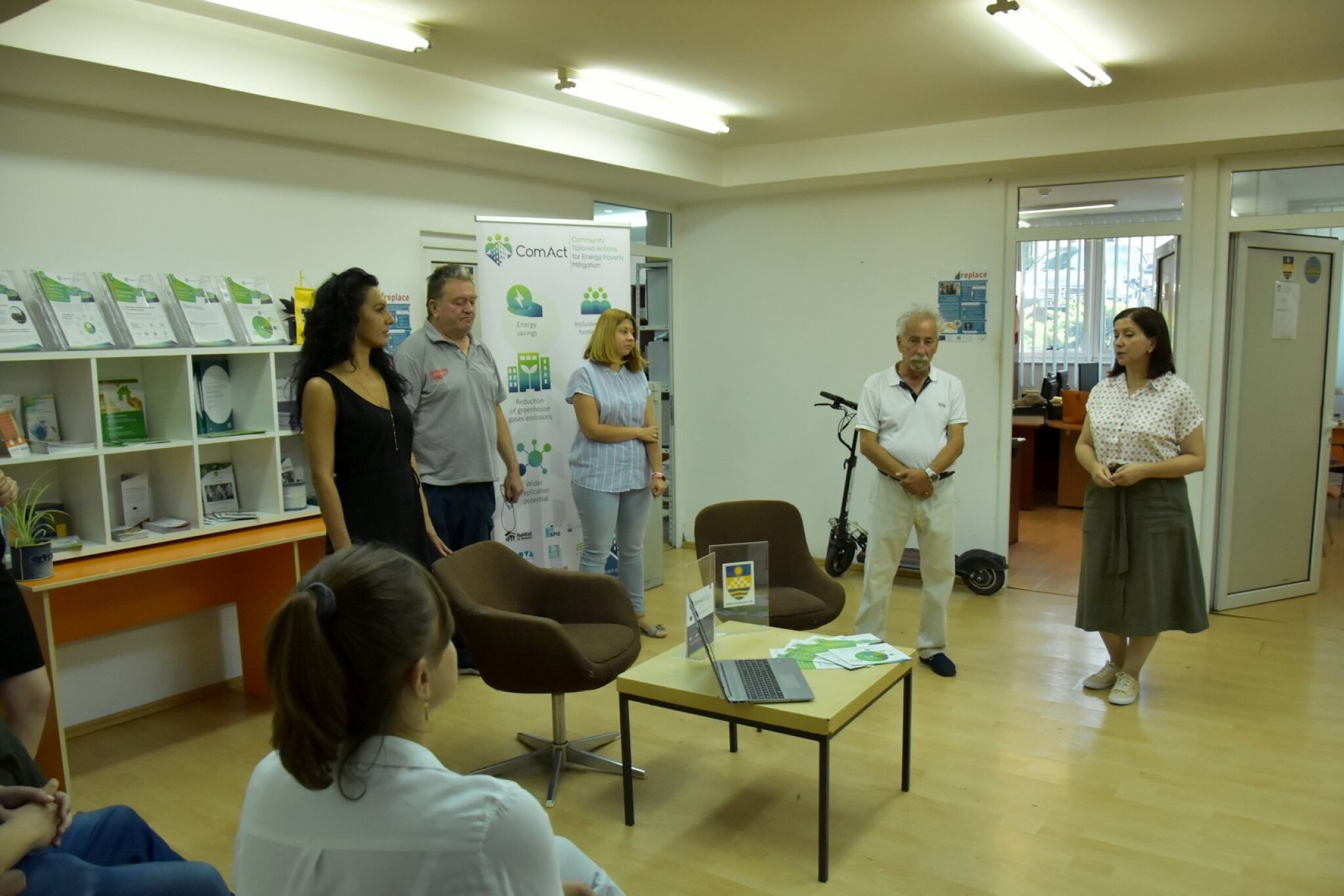 289589858_10158212383831706_1462295875098876006_n