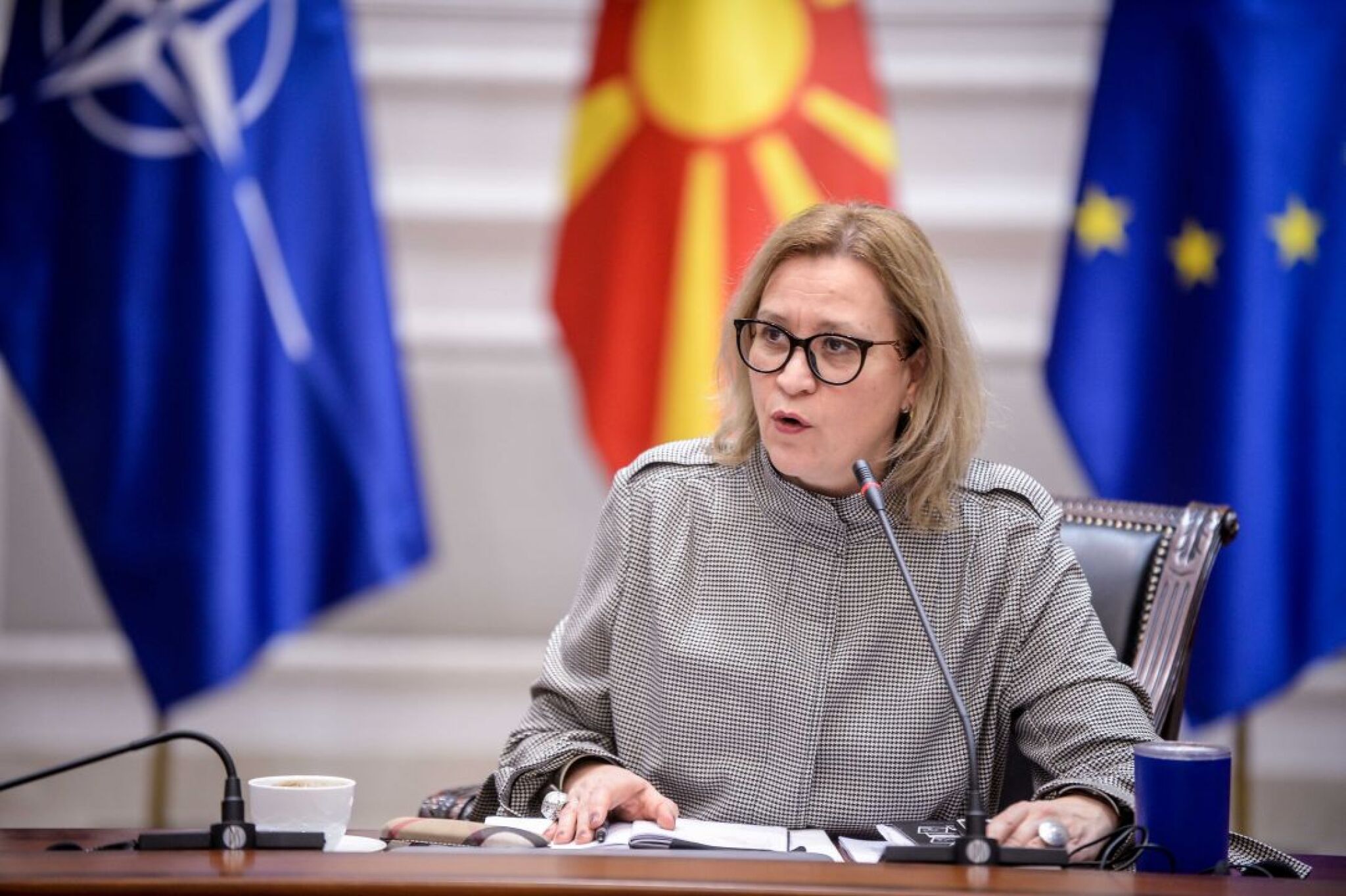 e026d2bb-a661-464d-8d90-f8a911efc4a7