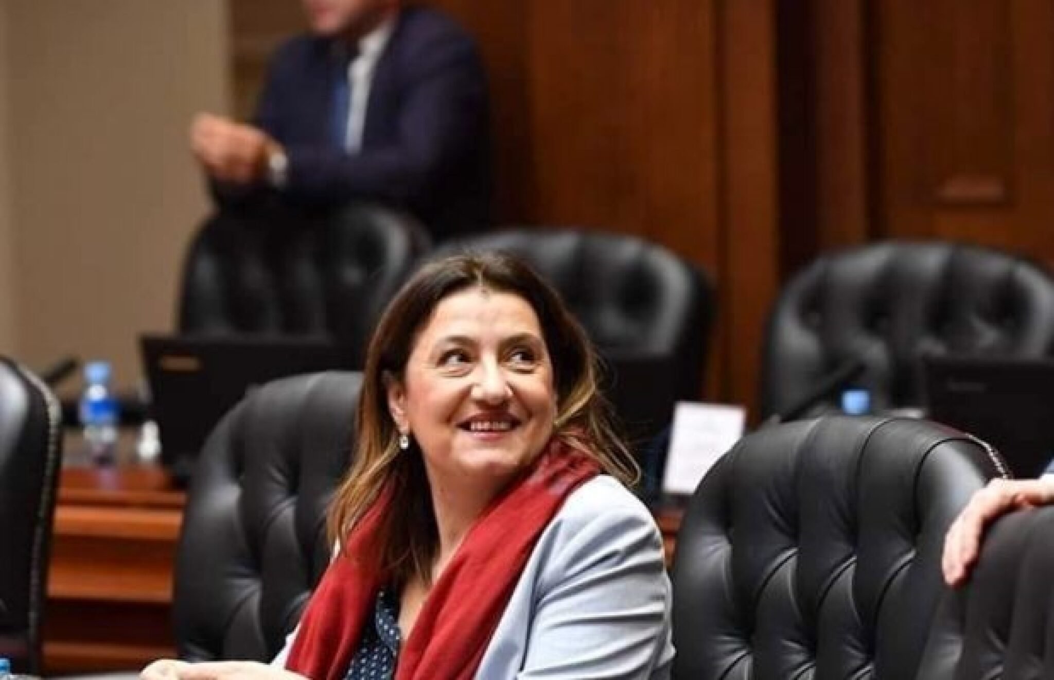 20D5DB4F-367E-4256-880F-64326341B754