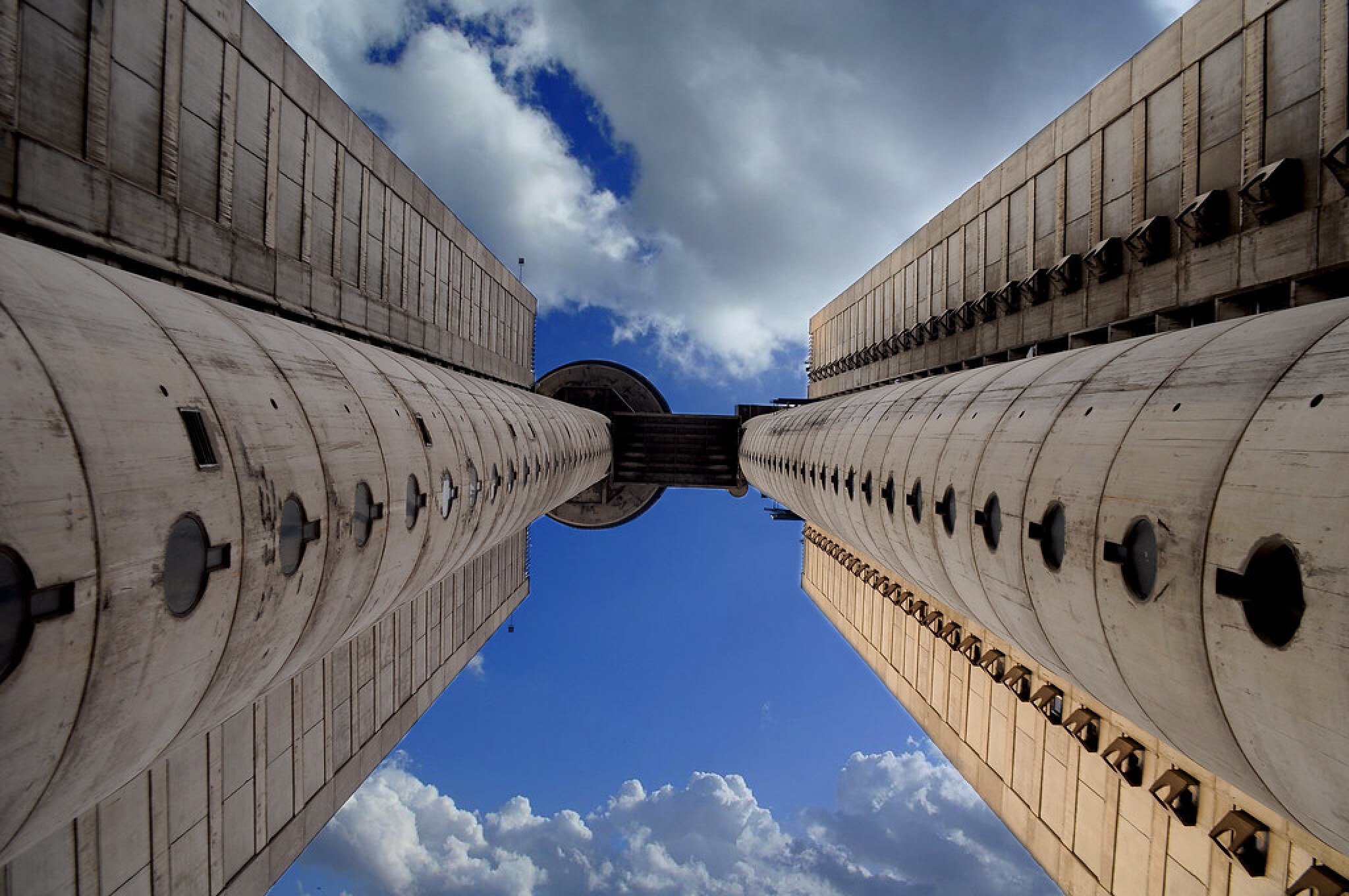 17278364595_2e8a6bd205_b