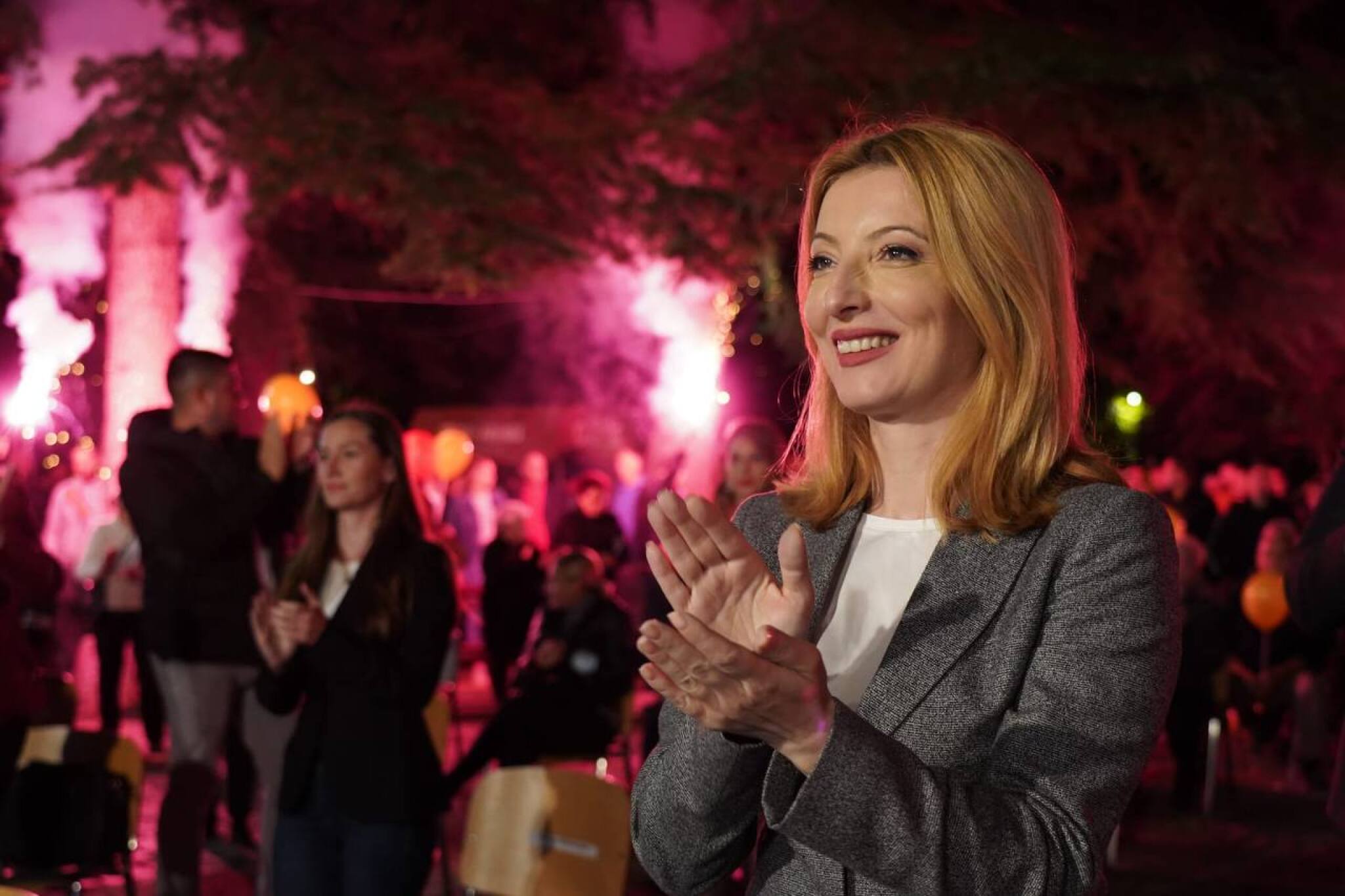 IMG_20211006_215724_908