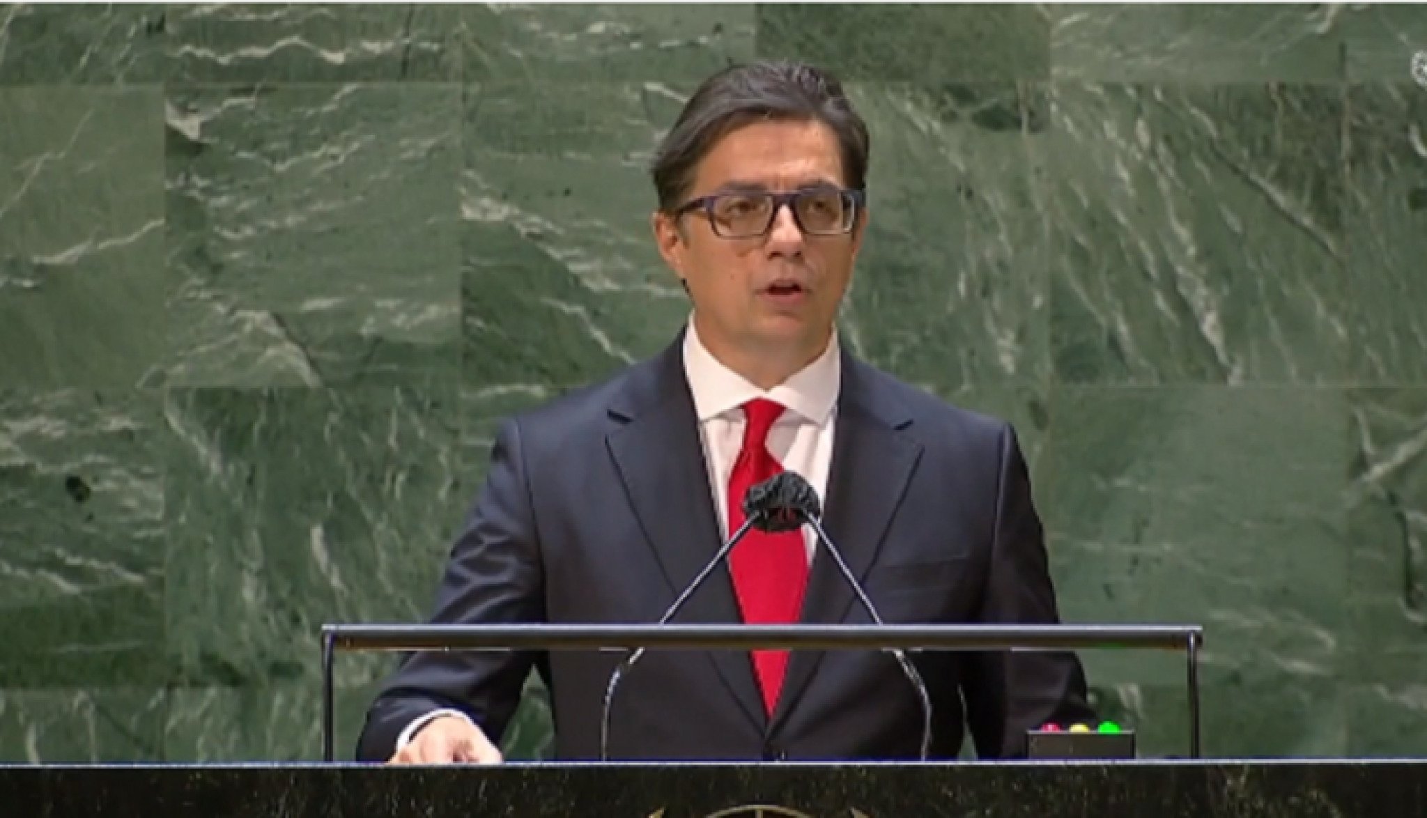 pendarovski-on-750x430-1
