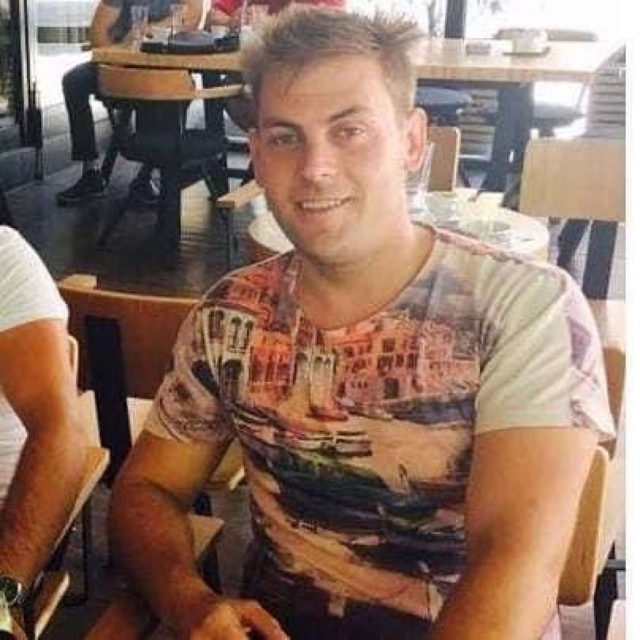 F20BD749-9C75-4719-92A7-91B6818C7F20