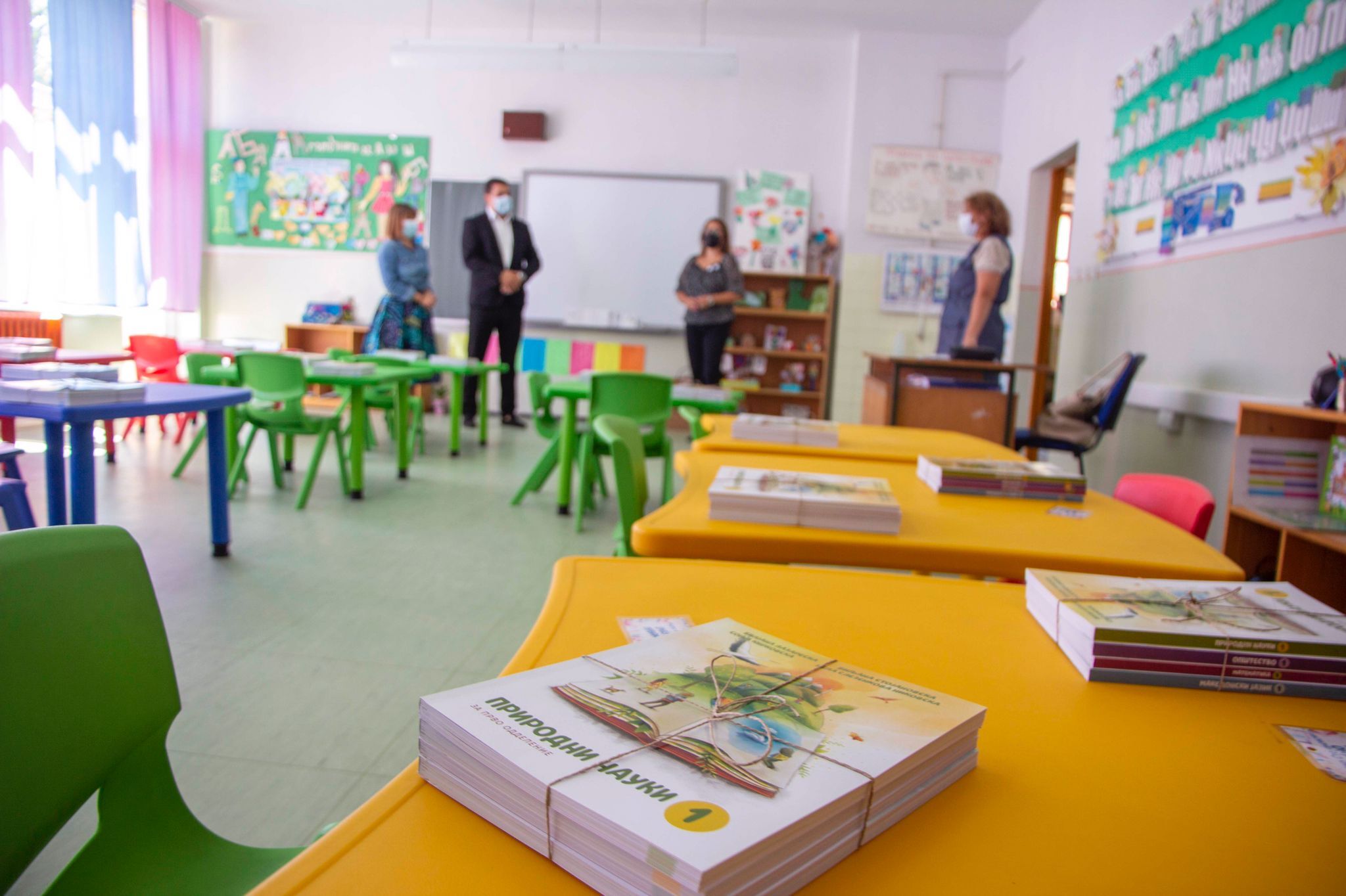 skolo-uciliste-deca-knigi