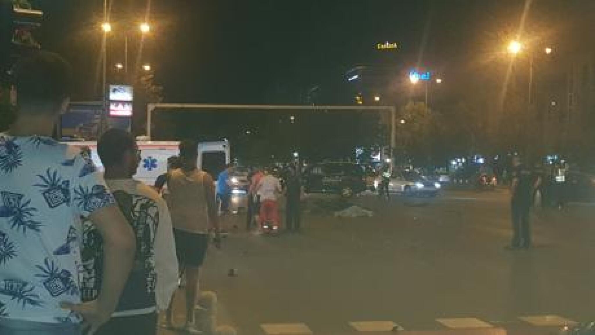 43B77638-C407-4EF0-A16F-928CB9E4601C