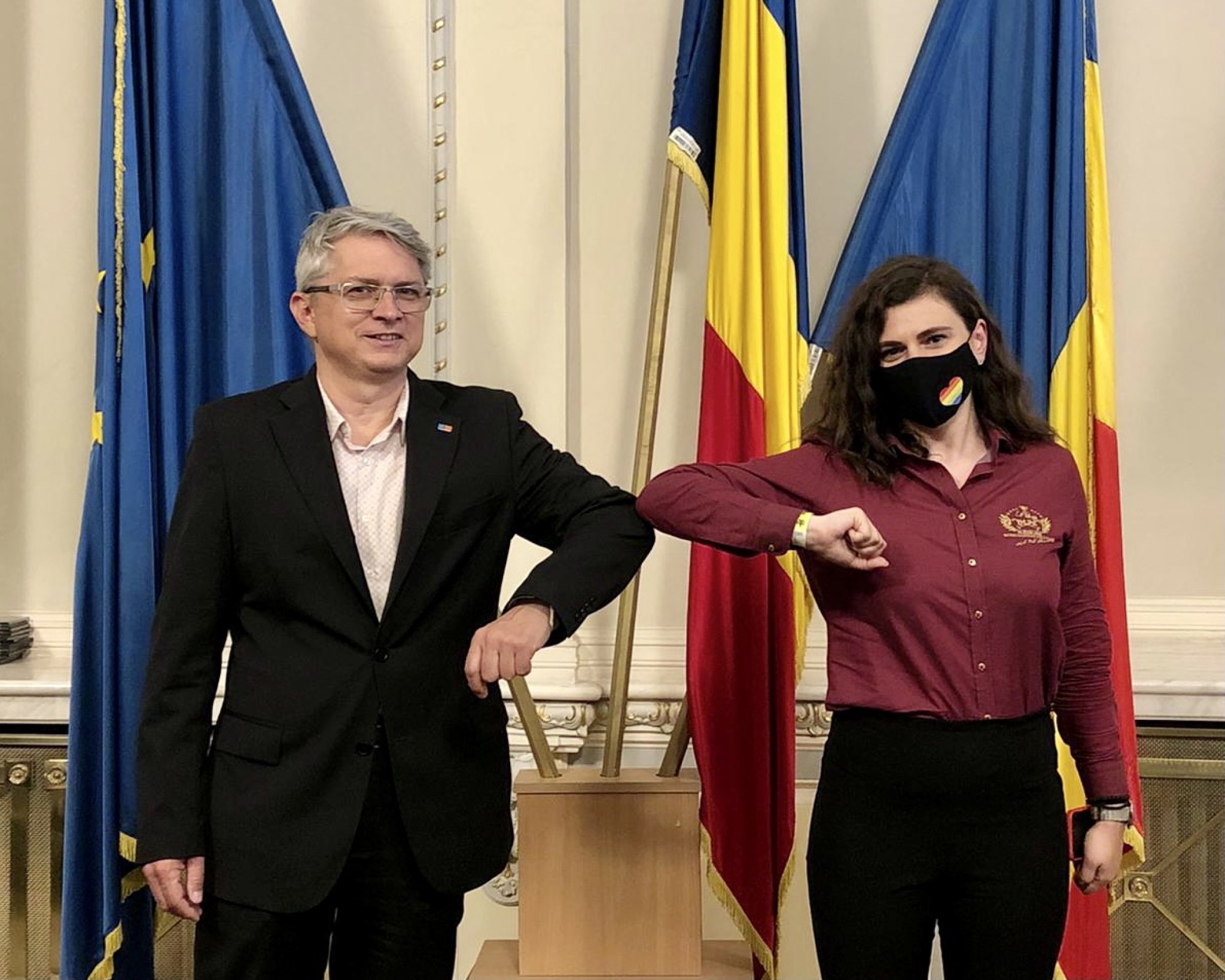 7a494662-16fa-4669-9082-a3e056d25404