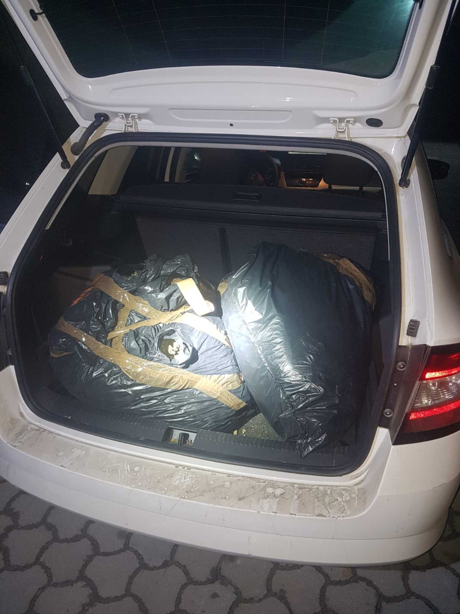 IMG-a07030995321e13fe7e26c8b05b213da-V