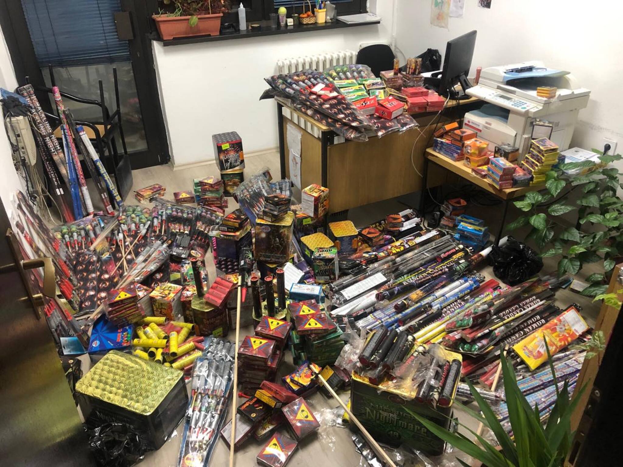 IMG-c5e614acb1013cc97cb3779fde4913d3-V