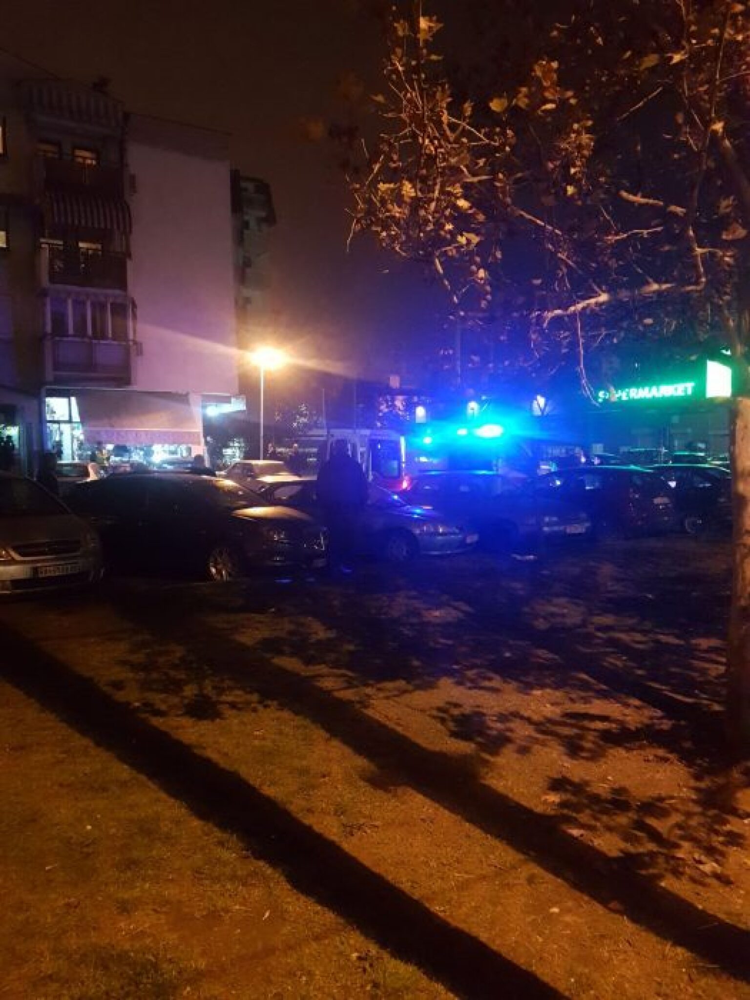 pukanje-kurir2-525x700