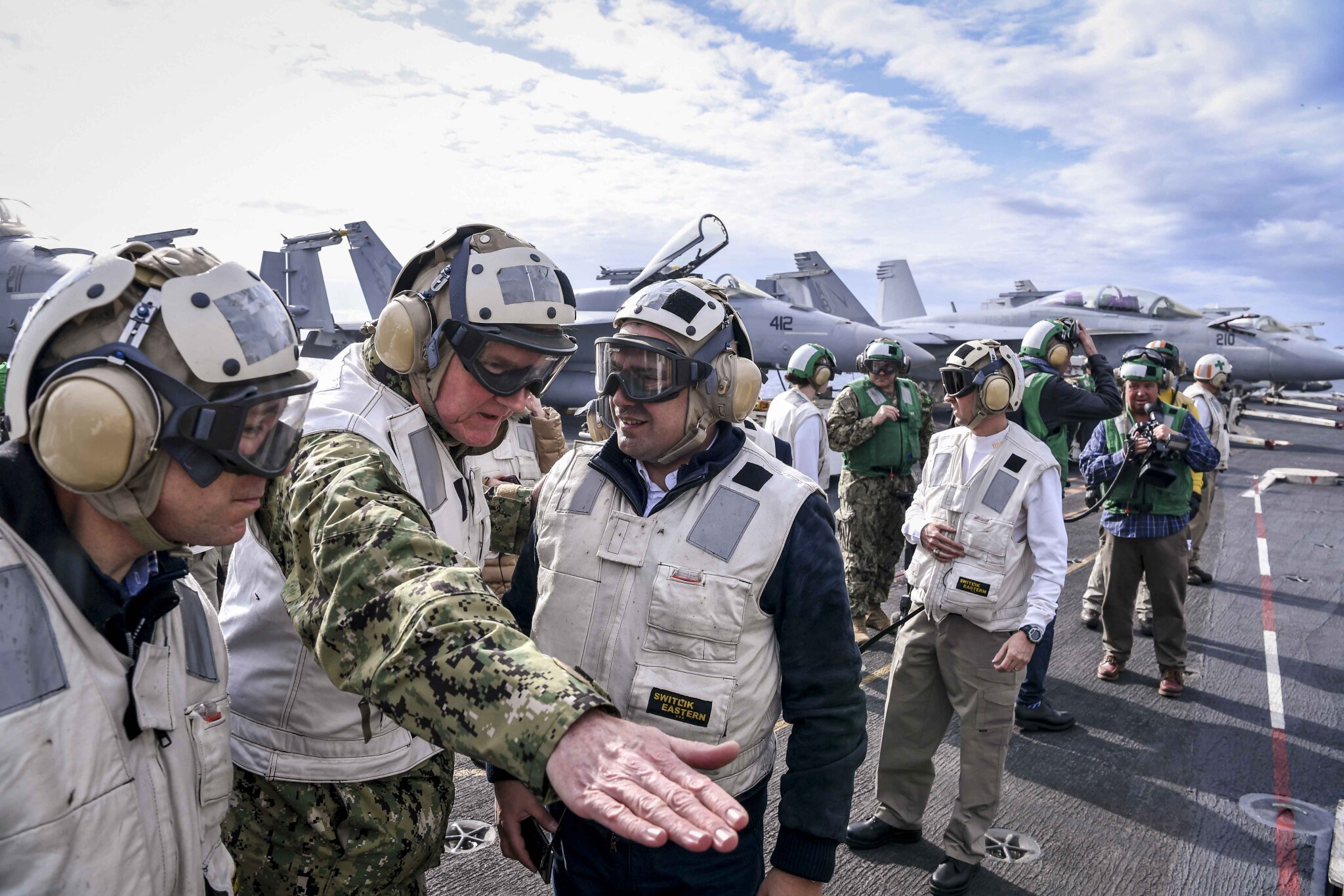 10122019_PVRSM-Zaev_ZPVRSM-i-MO-Shekerinska_so-Fogo-na-nosac-na-avioni-5