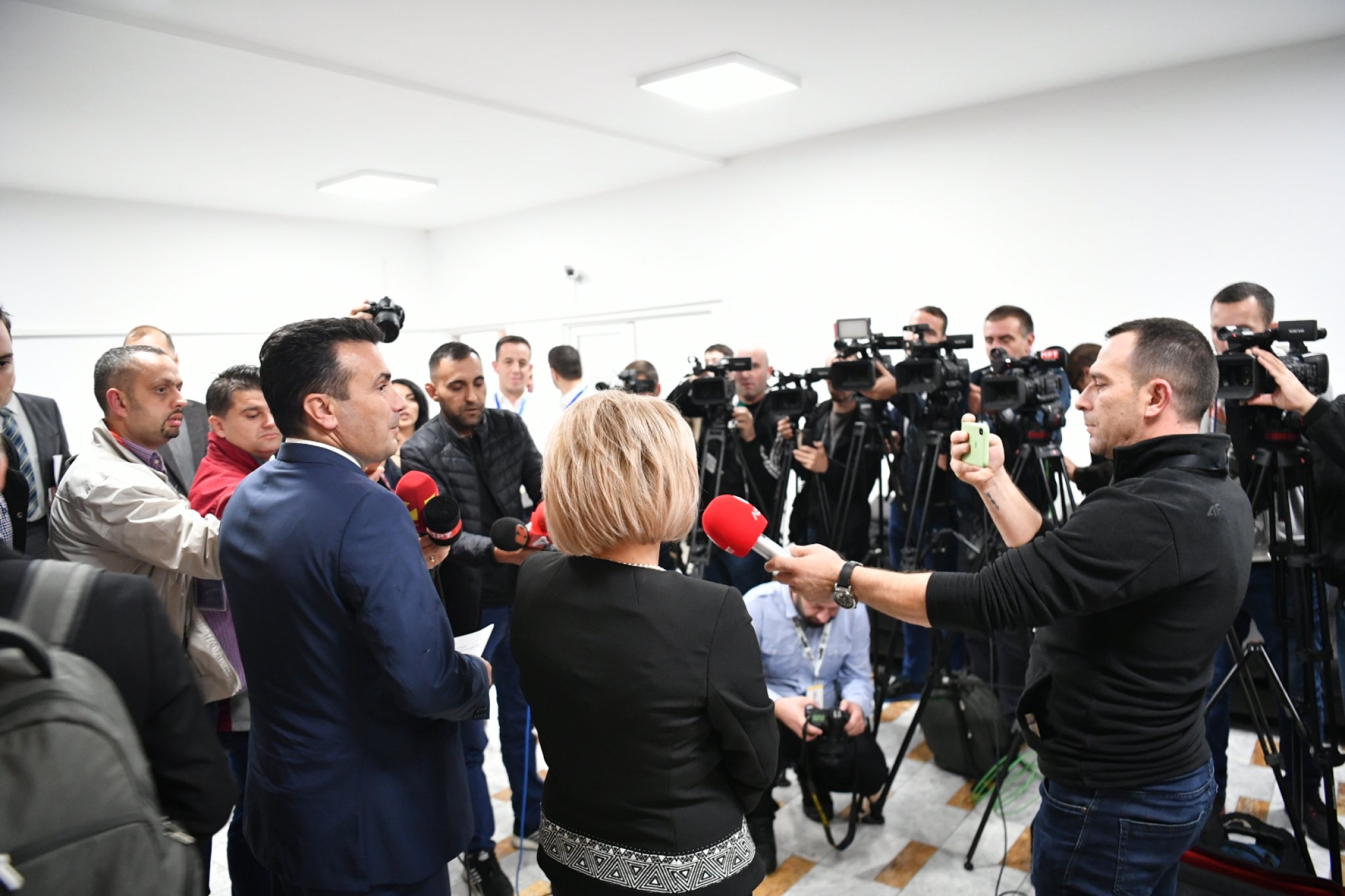 12112019_PVRSM_Zaev_izjava_za_mediumi_pred_165tata_vladina_sednica-1