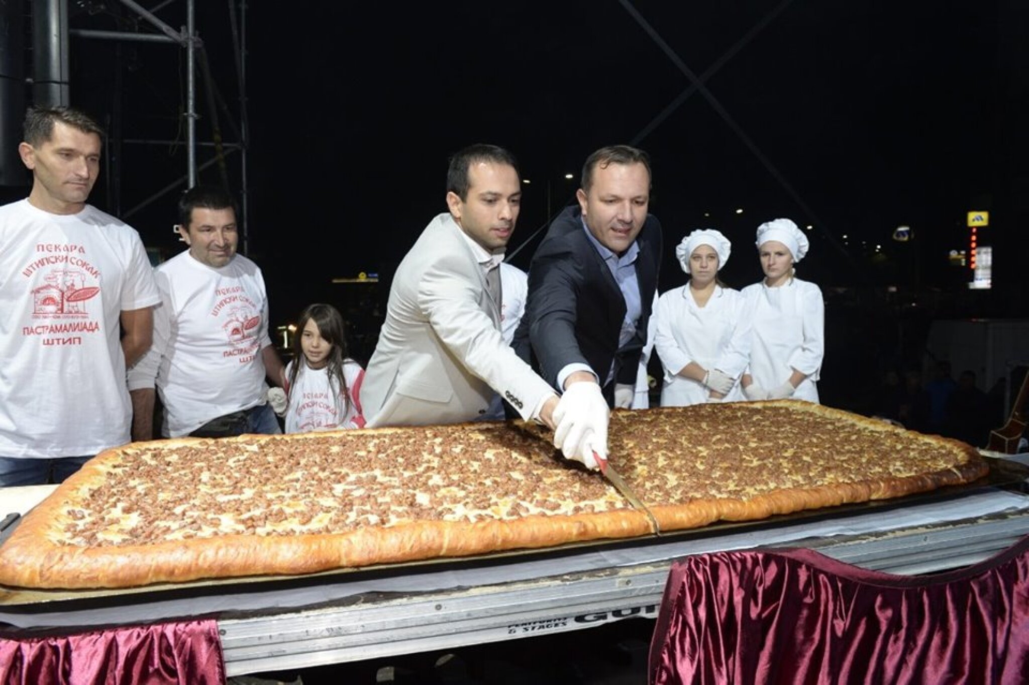 71117681_1353307654846854_8368765839502999552_n