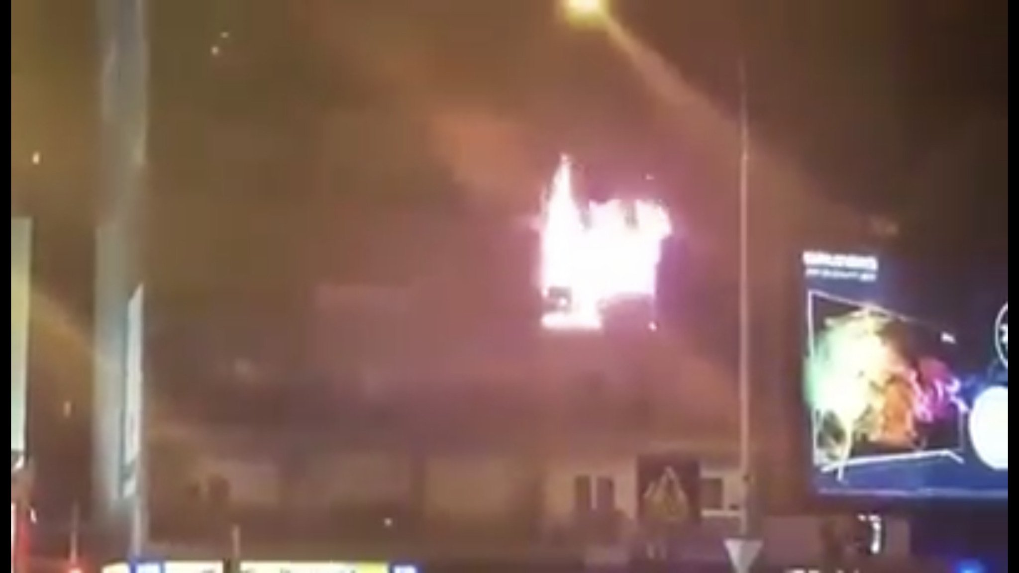 C399EA2F-83C6-40A5-879D-39D690C4C400