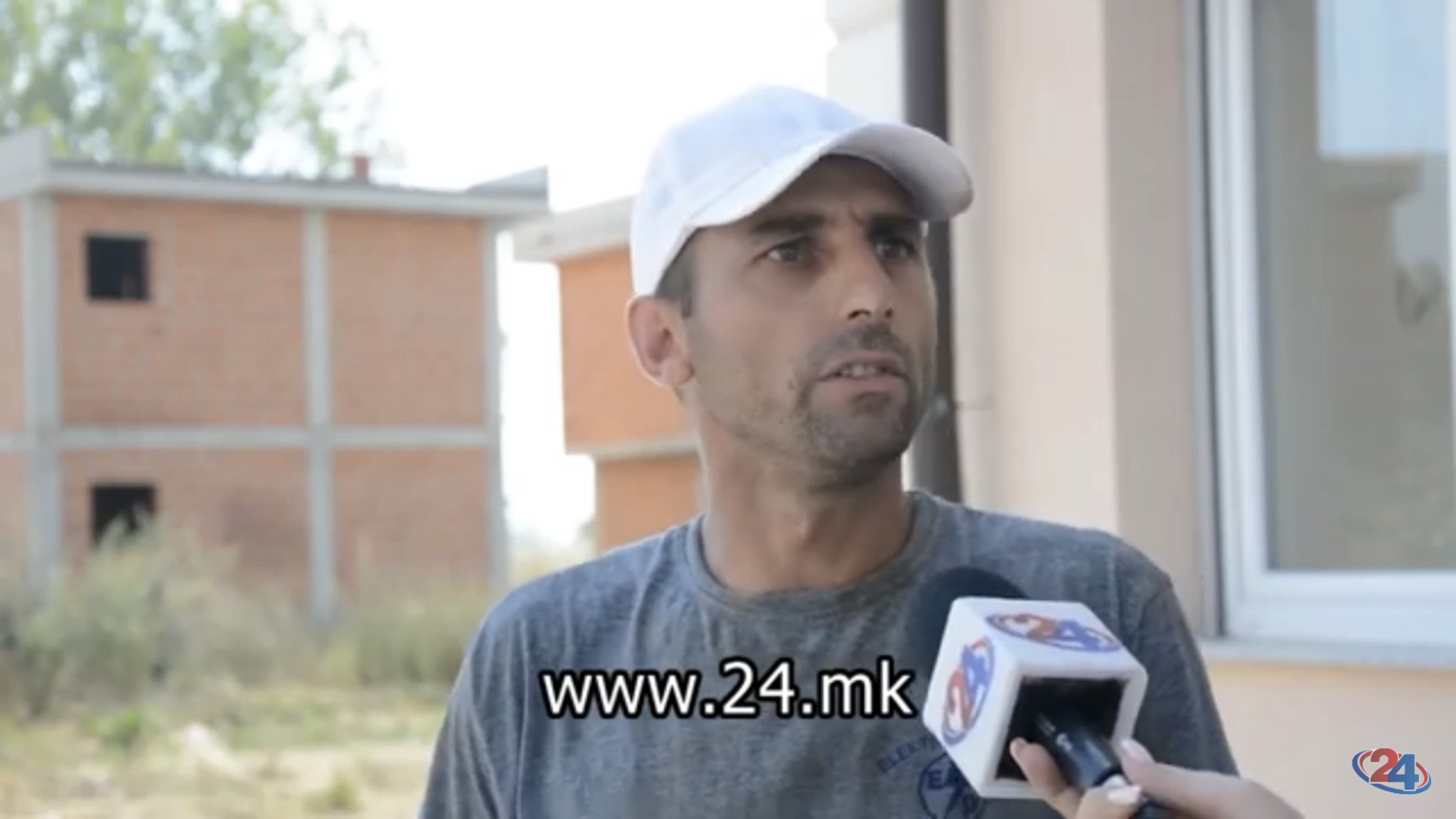 75B33C8A-D3D6-4566-A340-7FA87894A54B