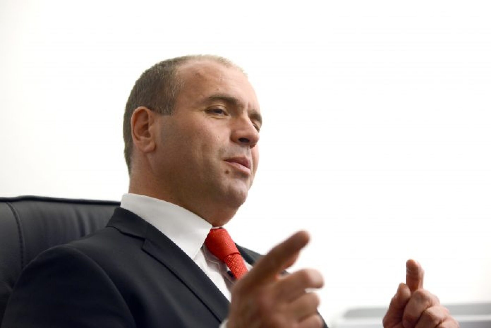 maksim-dimitrievski-03-696x465