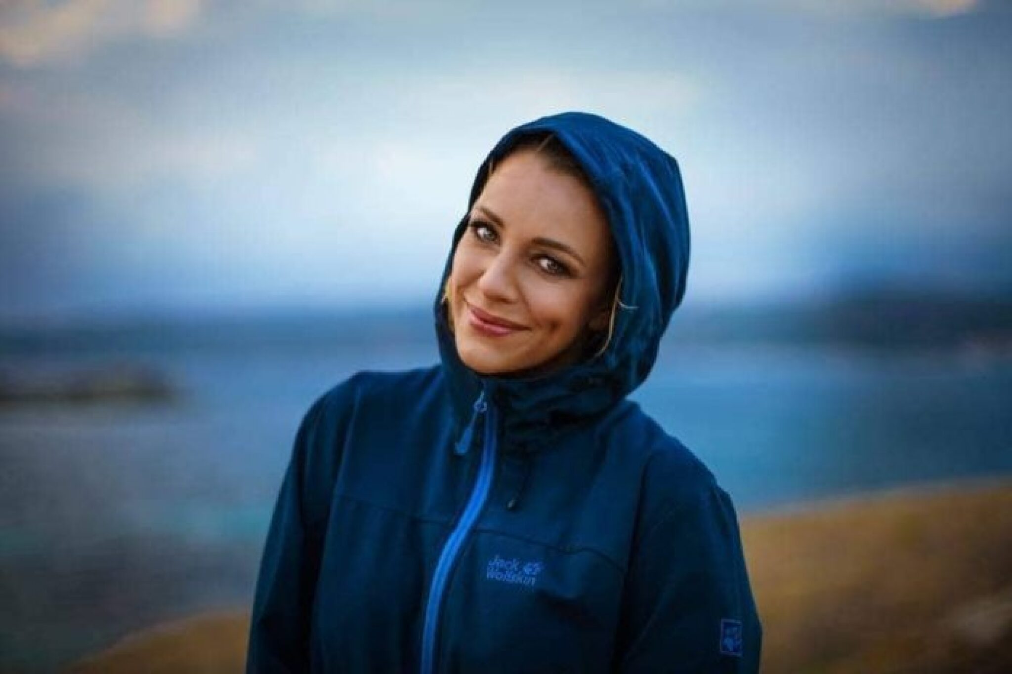 tamara-todevska-696x464