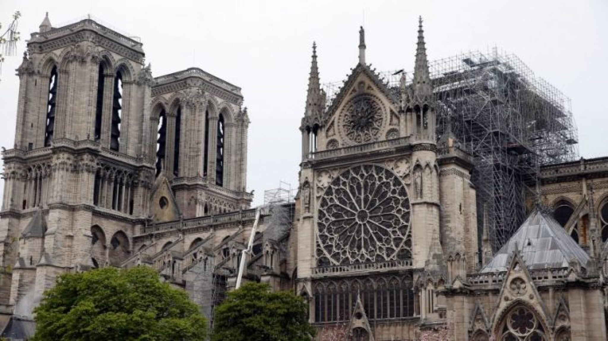 notre-dame-cathedral-fire-dezeen-hero-852x479-696x391