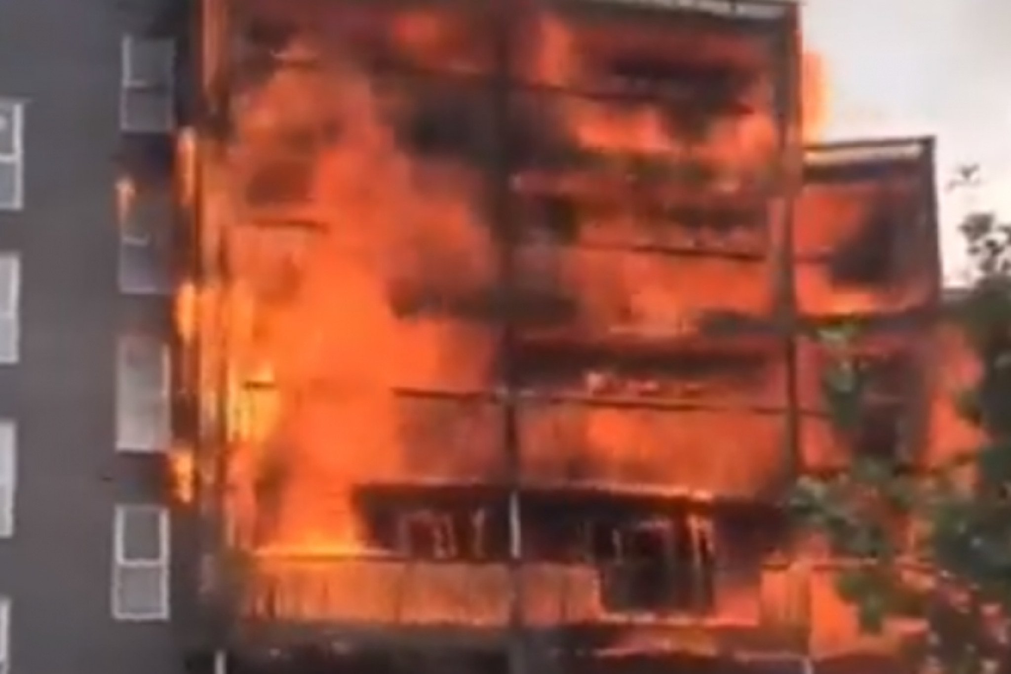 XklGk-london-zgrada-pozar