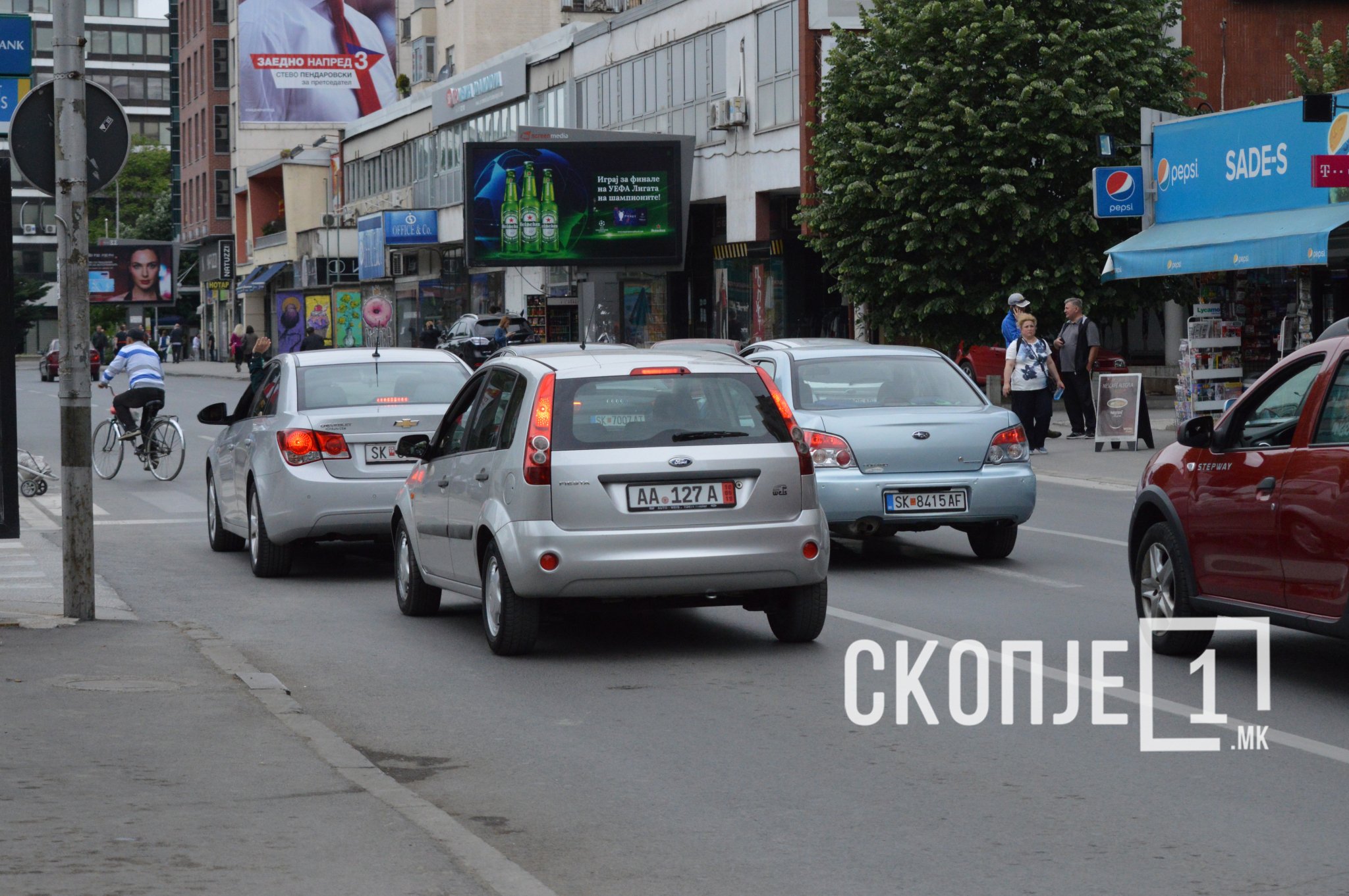 koli-vozila-ulica-ramstor-skopje