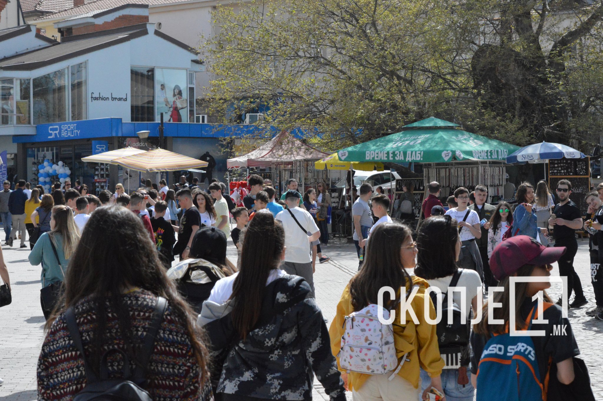 carsija-cinar-turisti-ohrid-lugje