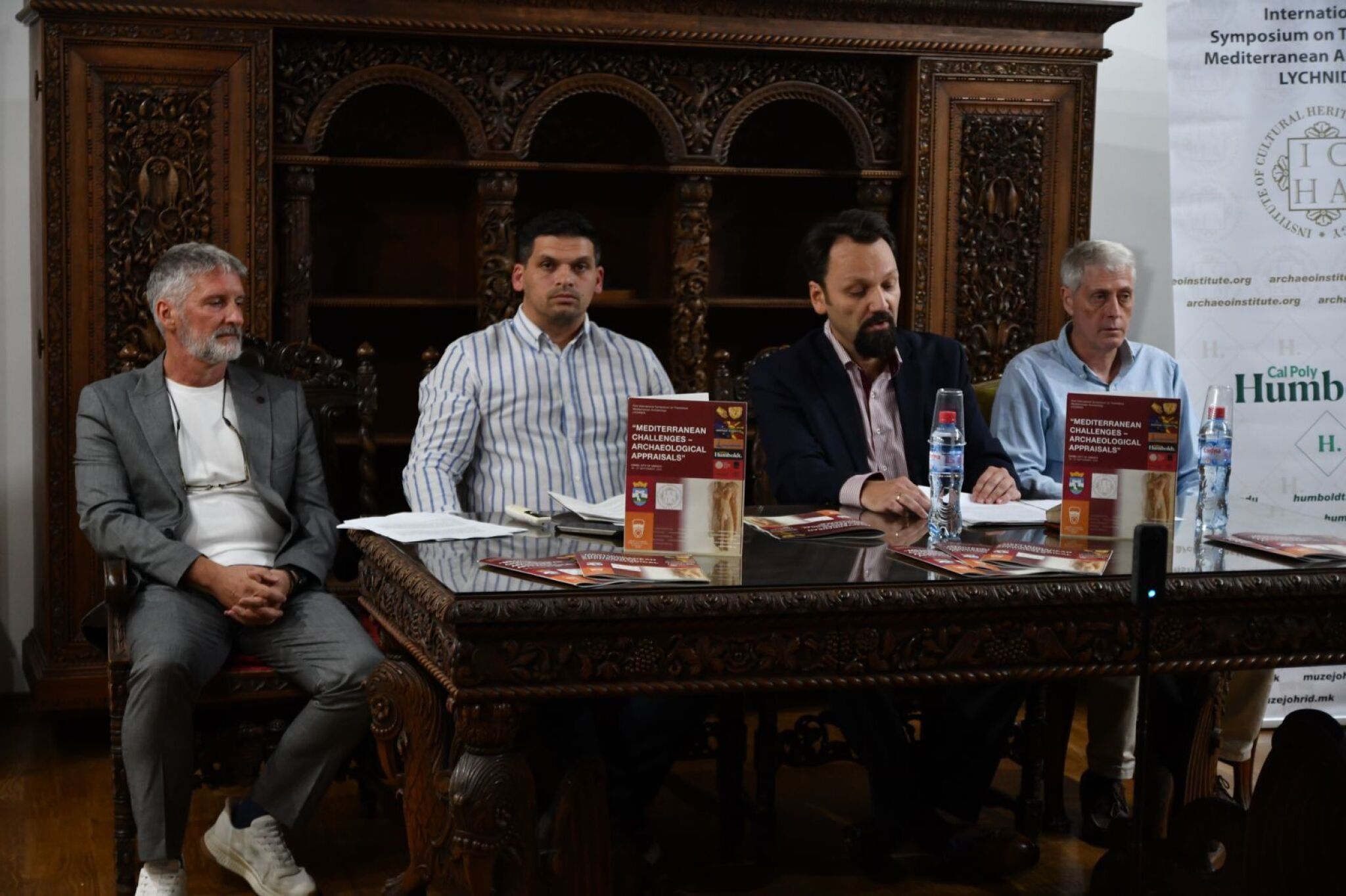 media-libraryhccfeejfpgff8VETTzY