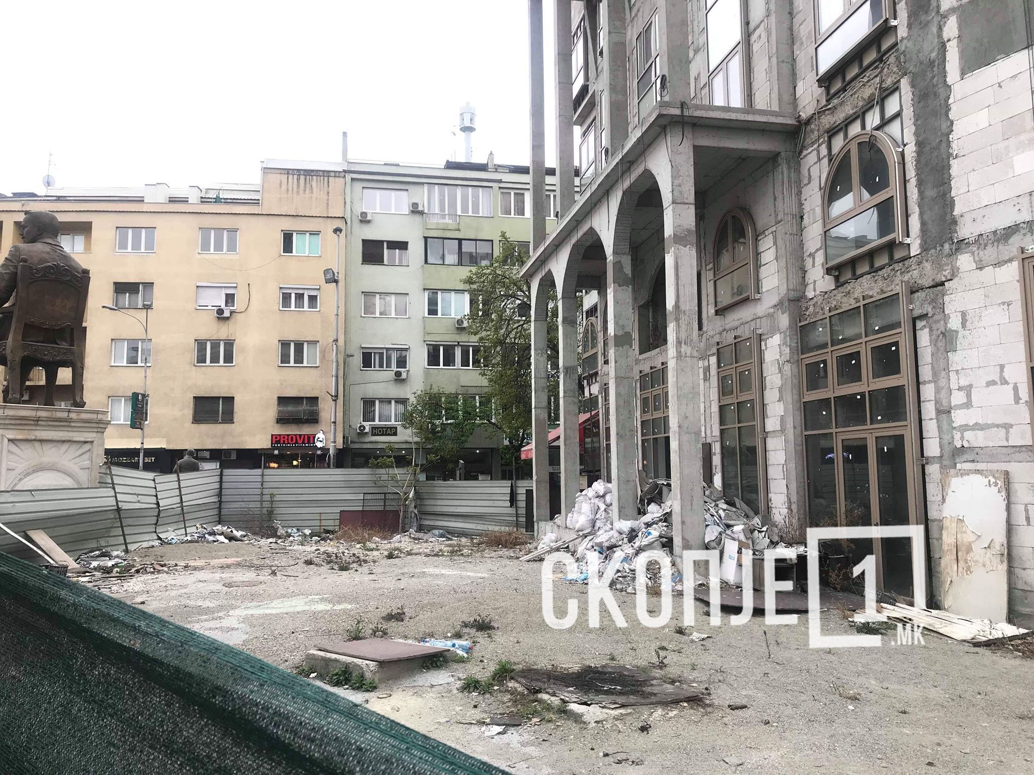 56480371_409142956316417_8550796951623303168_n