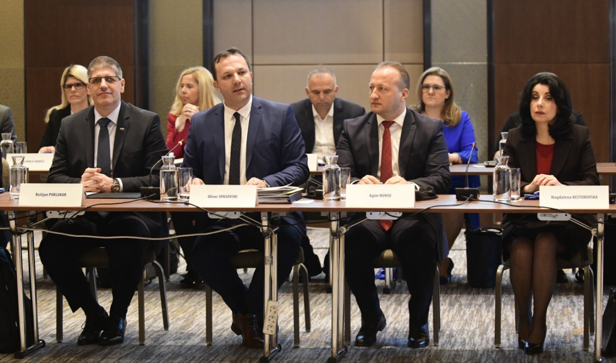 IMG-5ad2fc32198d91d9be7304502771be30-V