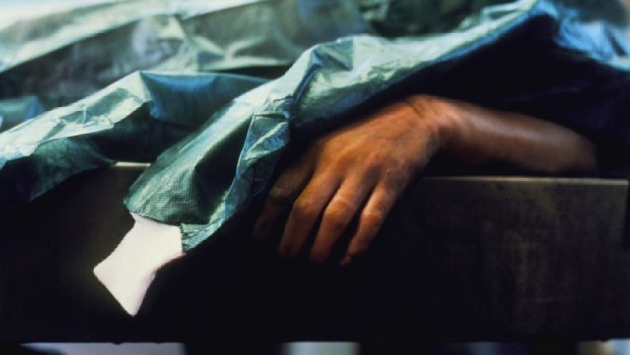 Mrtvo-telo-autopsija-2-620x350