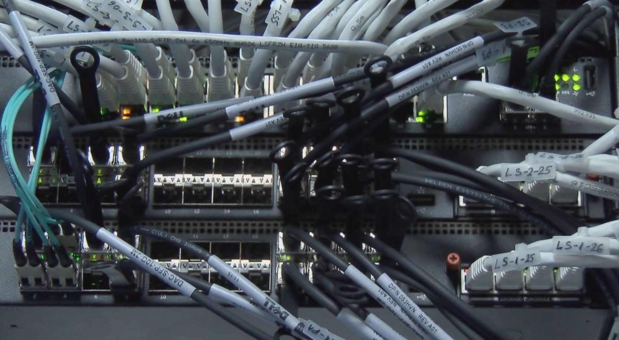 prislusuvanje-kabli-35wp78d14y6aljmbcsszr4