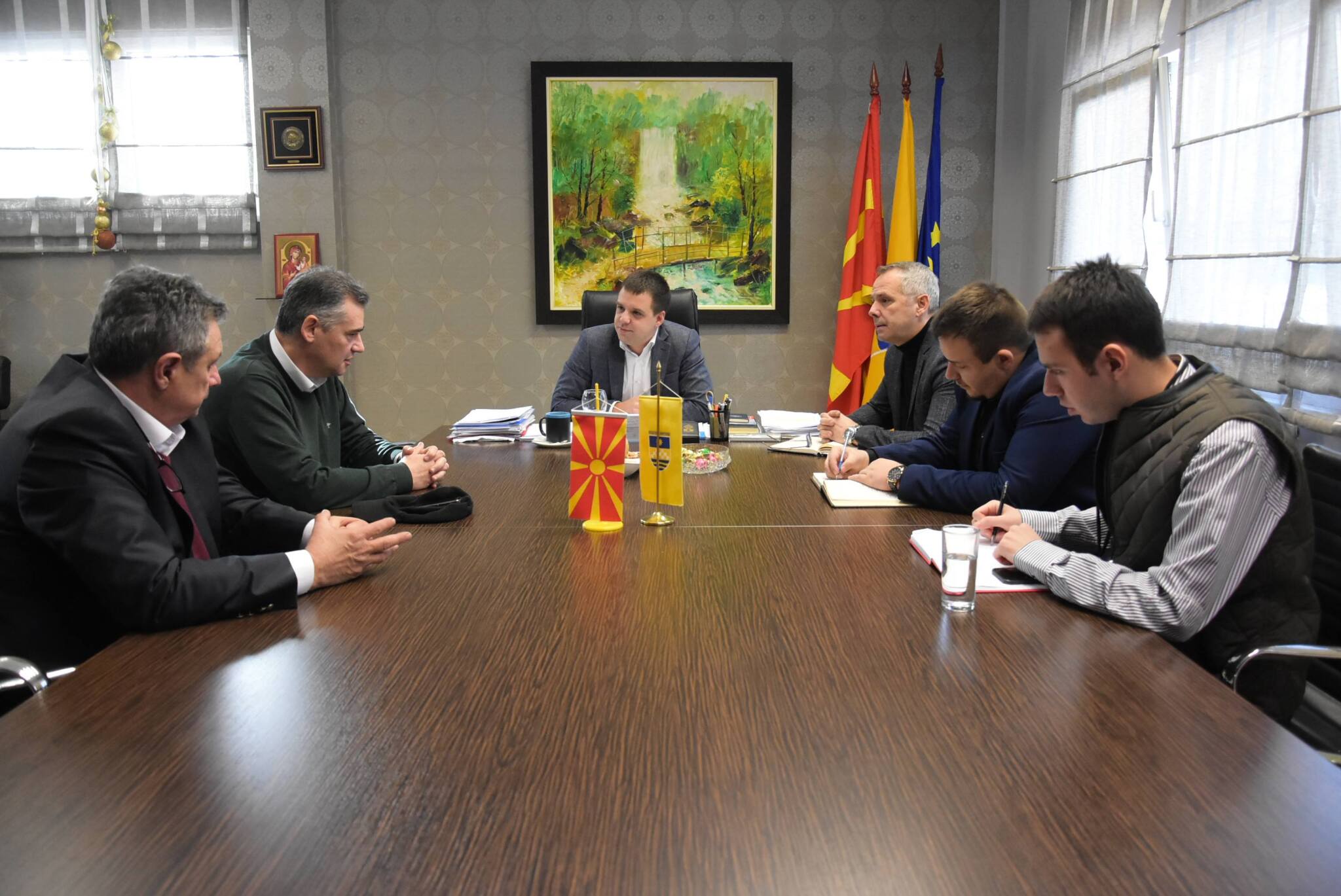 Slika-od-sostanok-za-sala-Partizan